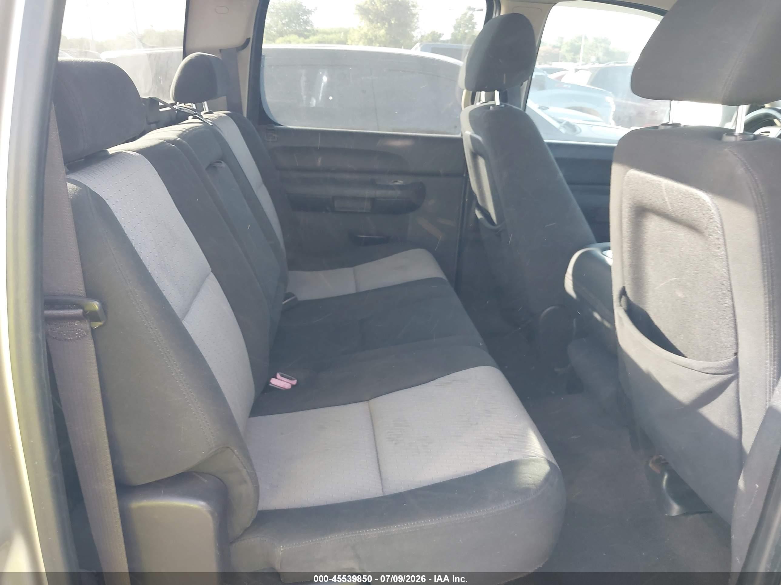 2008 Chevrolet Silverado 1500 Ls Silver vin: 3GCEC13C18G287459