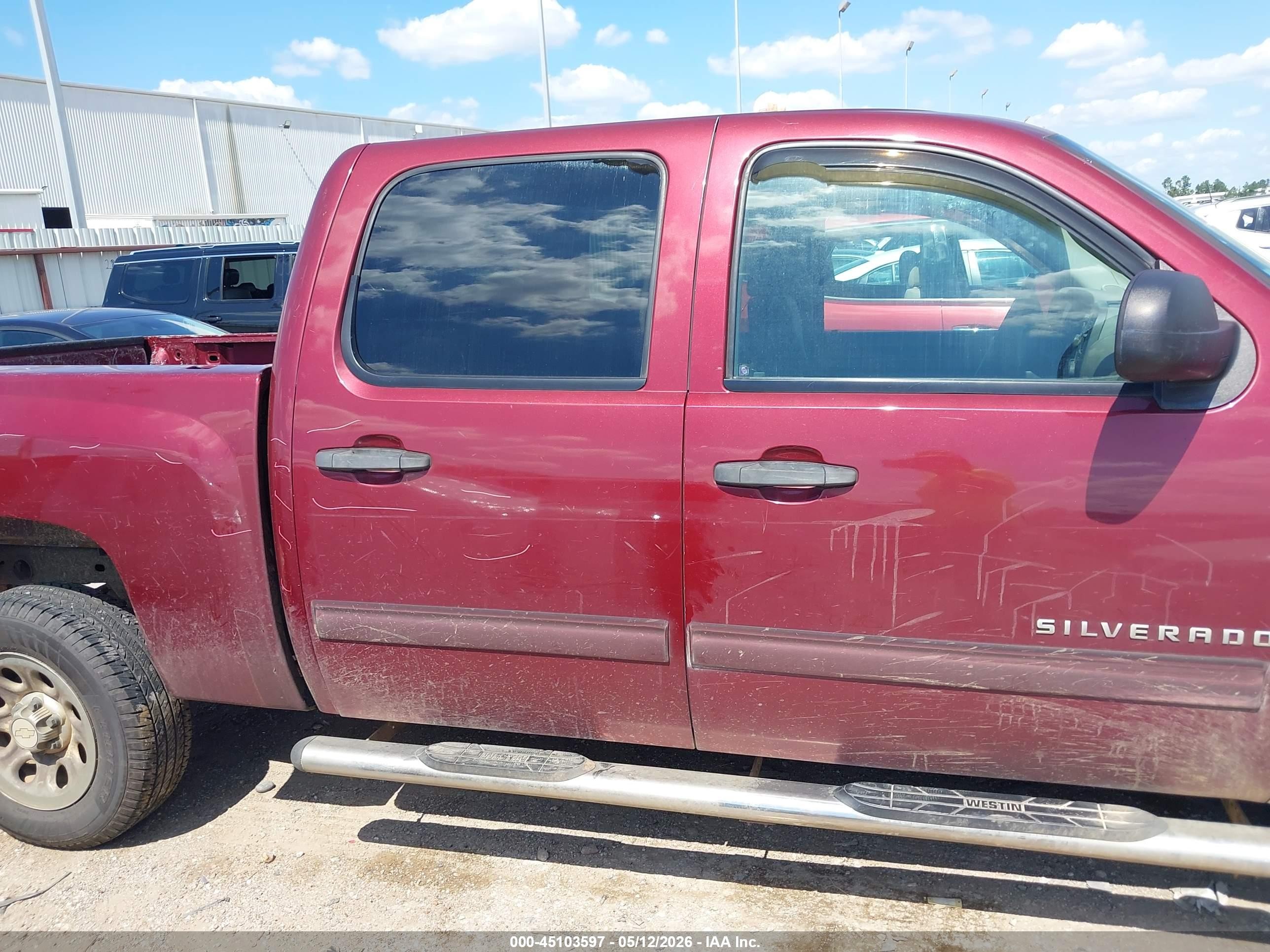2009 Chevrolet Silverado 1500 Ls Красный vin: 3GCEC13C19G179859
