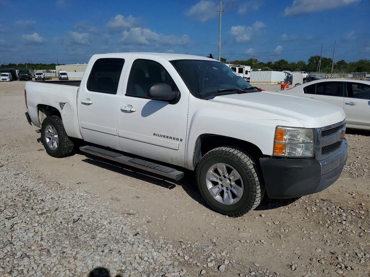 2008 Chevrolet Silverado C1500 White vin: 3GCEC13C28G230316