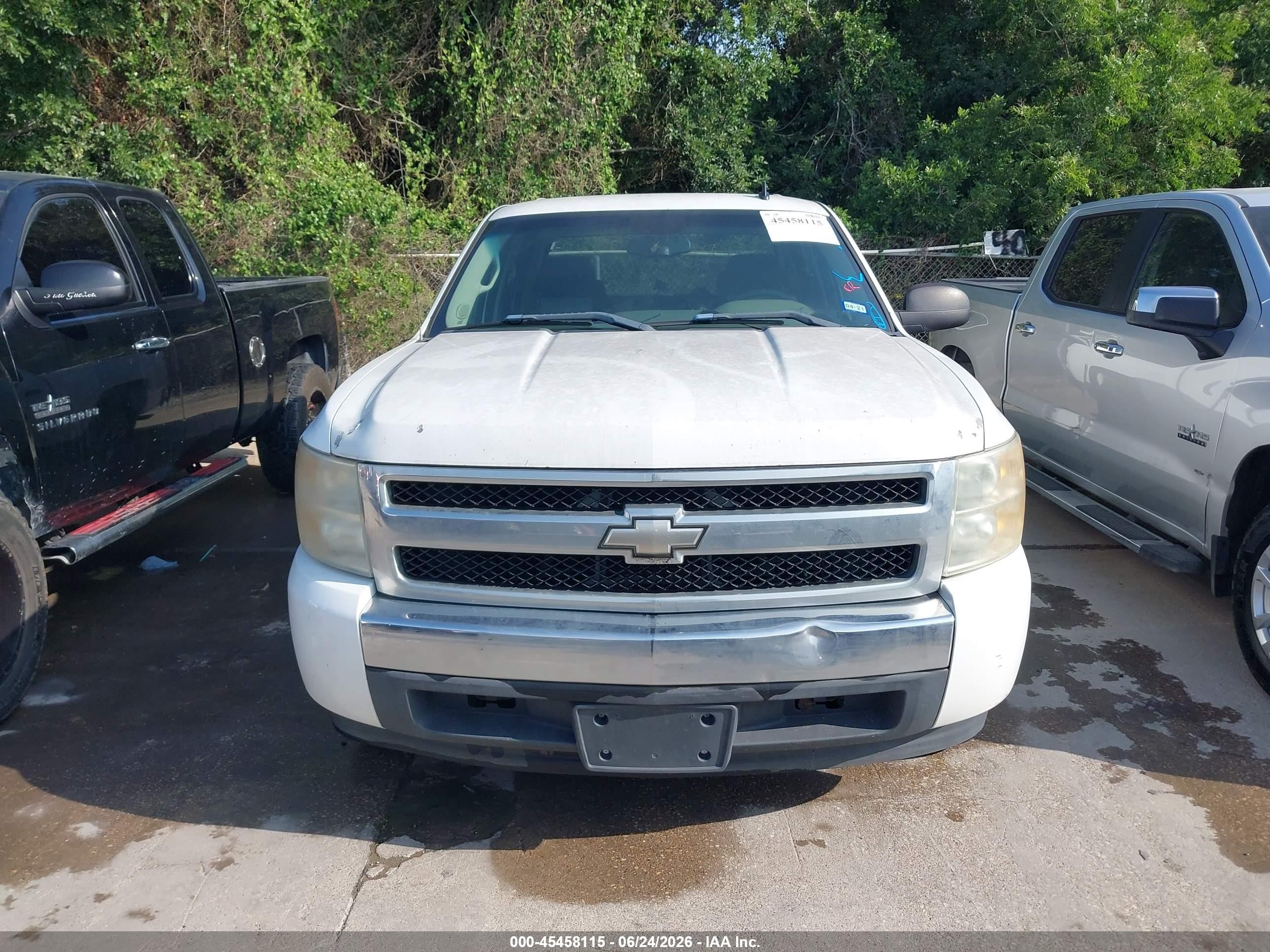 2008 Chevrolet Silverado 1500 Ls White vin: 3GCEC13C58G302724