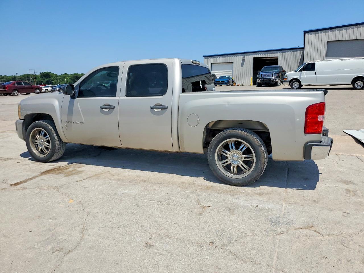 2007 Chevrolet Silverado C1500 Crew Cab Tan vin: 3GCEC13C77G511168