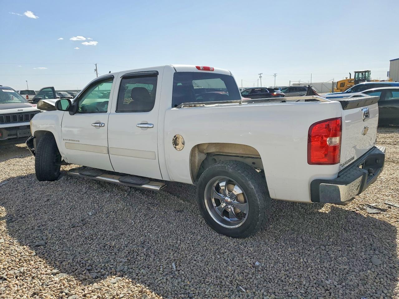 2008 Chevrolet Silverado C1500 White vin: 3GCEC13C98G291095