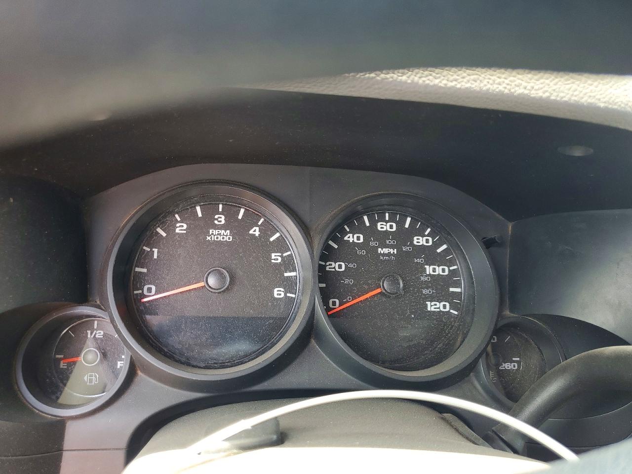 2008 Chevrolet Silverado C1500 White vin: 3GCEC13C98G291095