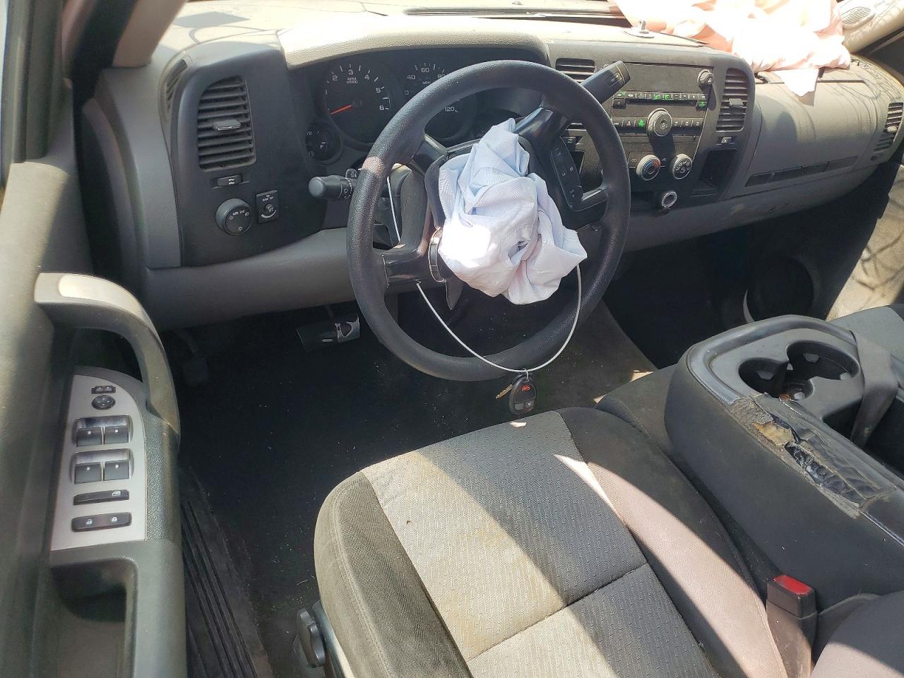2008 Chevrolet Silverado C1500 White vin: 3GCEC13C98G291095