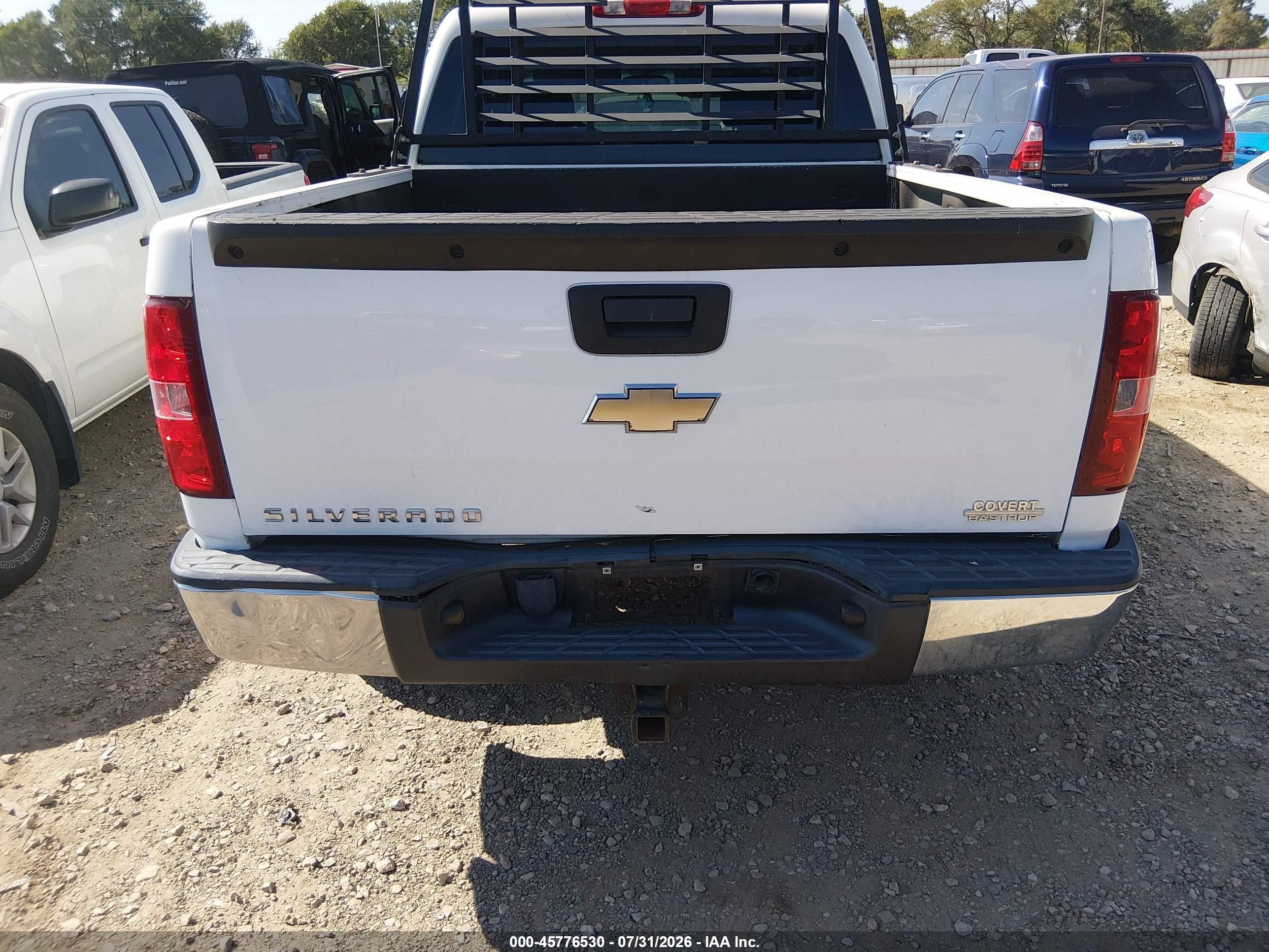 2009 Chevrolet Silverado 1500 Work Truck White vin: 3GCEC13J19G231683
