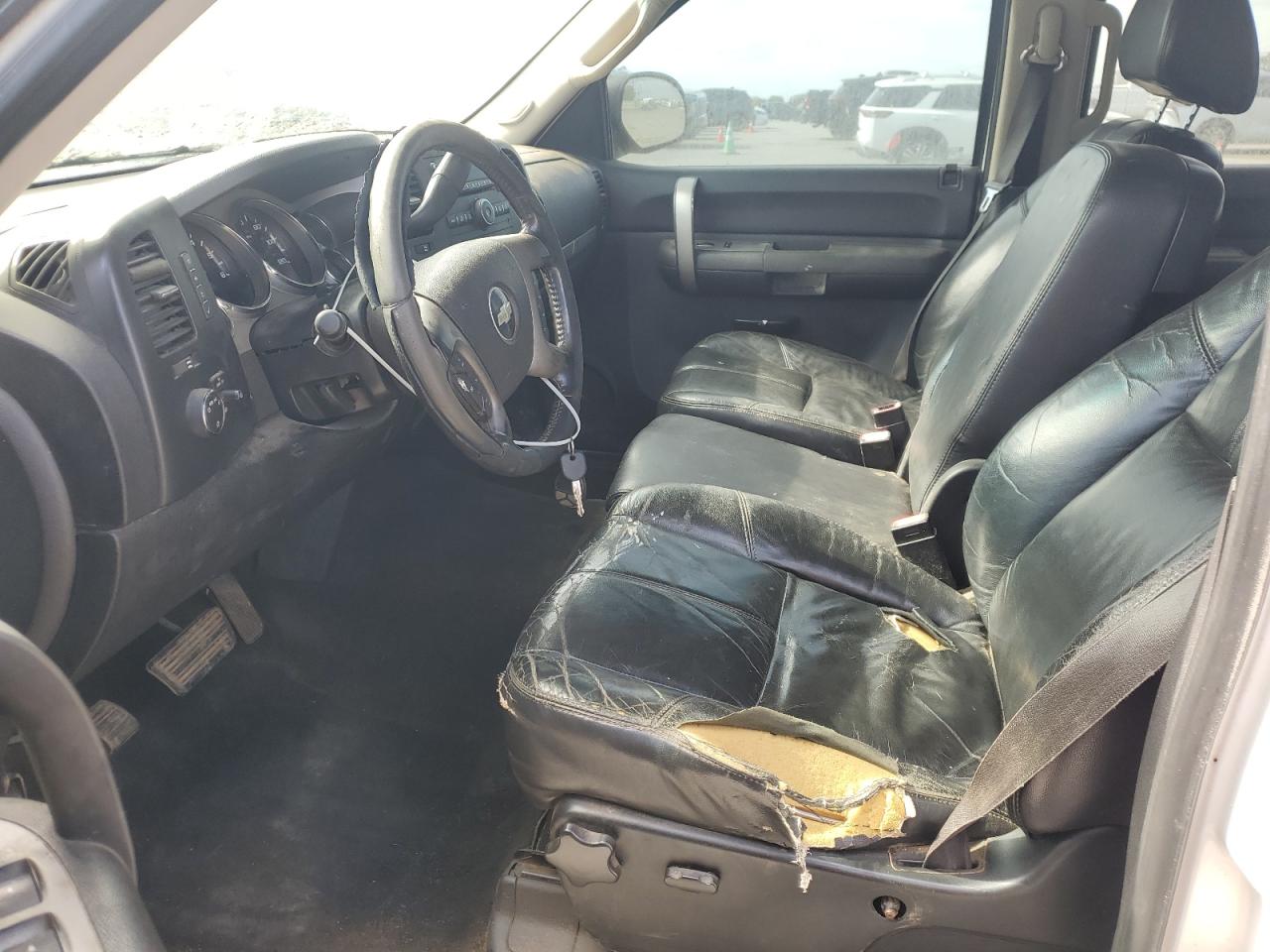 2008 Chevrolet Silverado C1500 White vin: 3GCEC13J68G241561