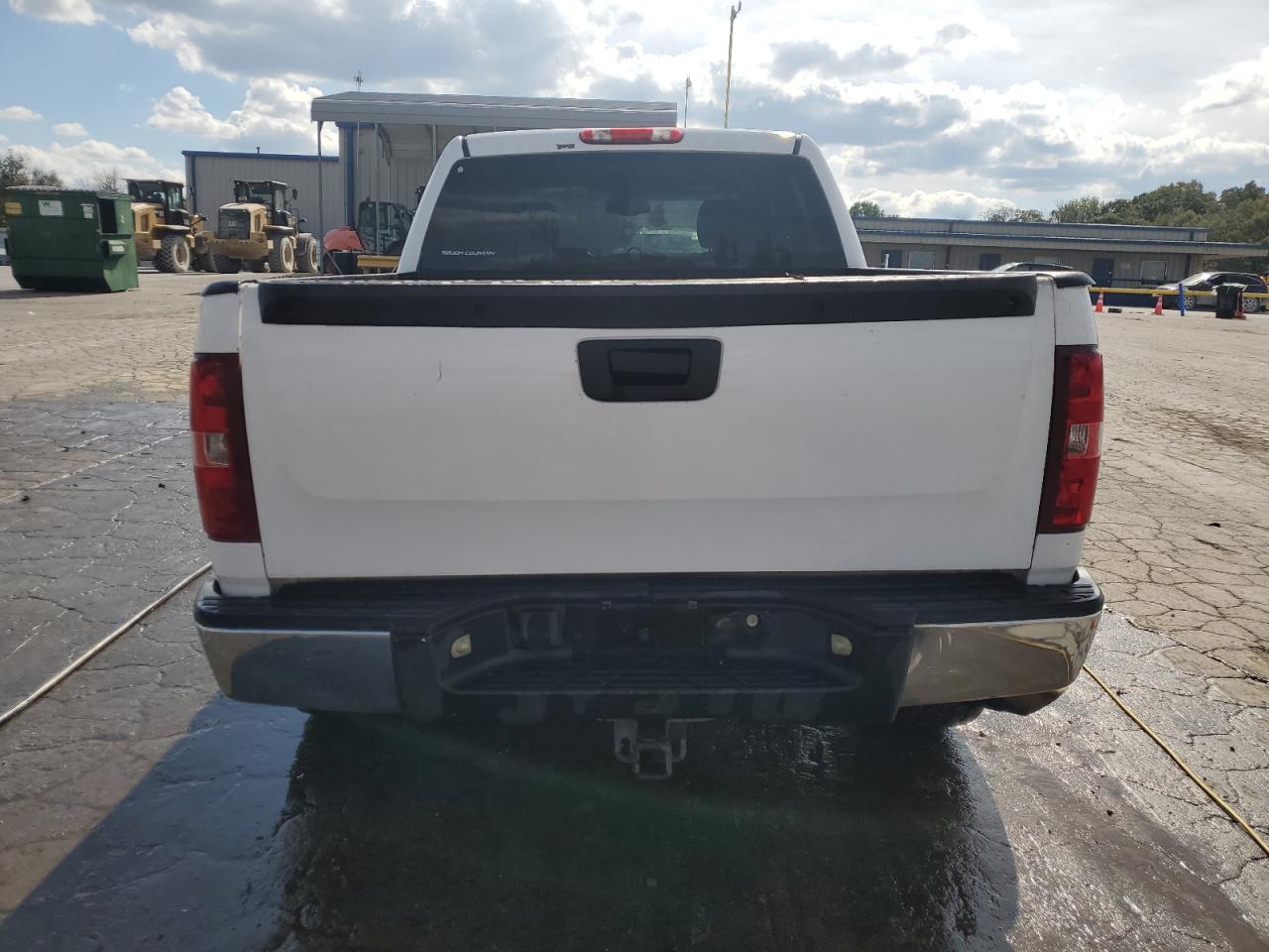 2008 Chevrolet Silverado C1500 White vin: 3GCEC13J68G241561