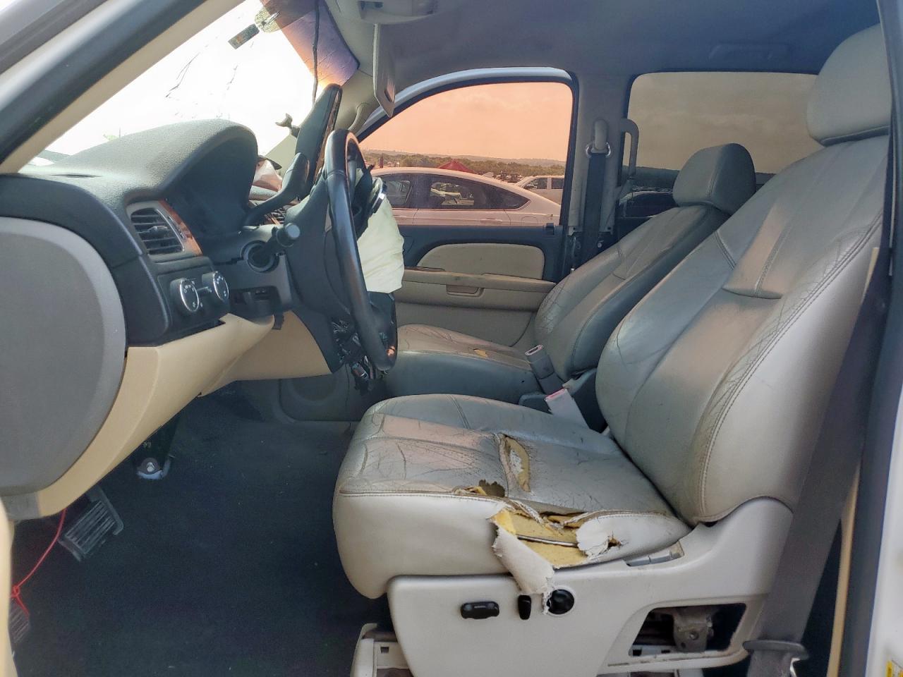 2007 Chevrolet Silverado C1500 Crew Cab White vin: 3GCEC13J77G520256