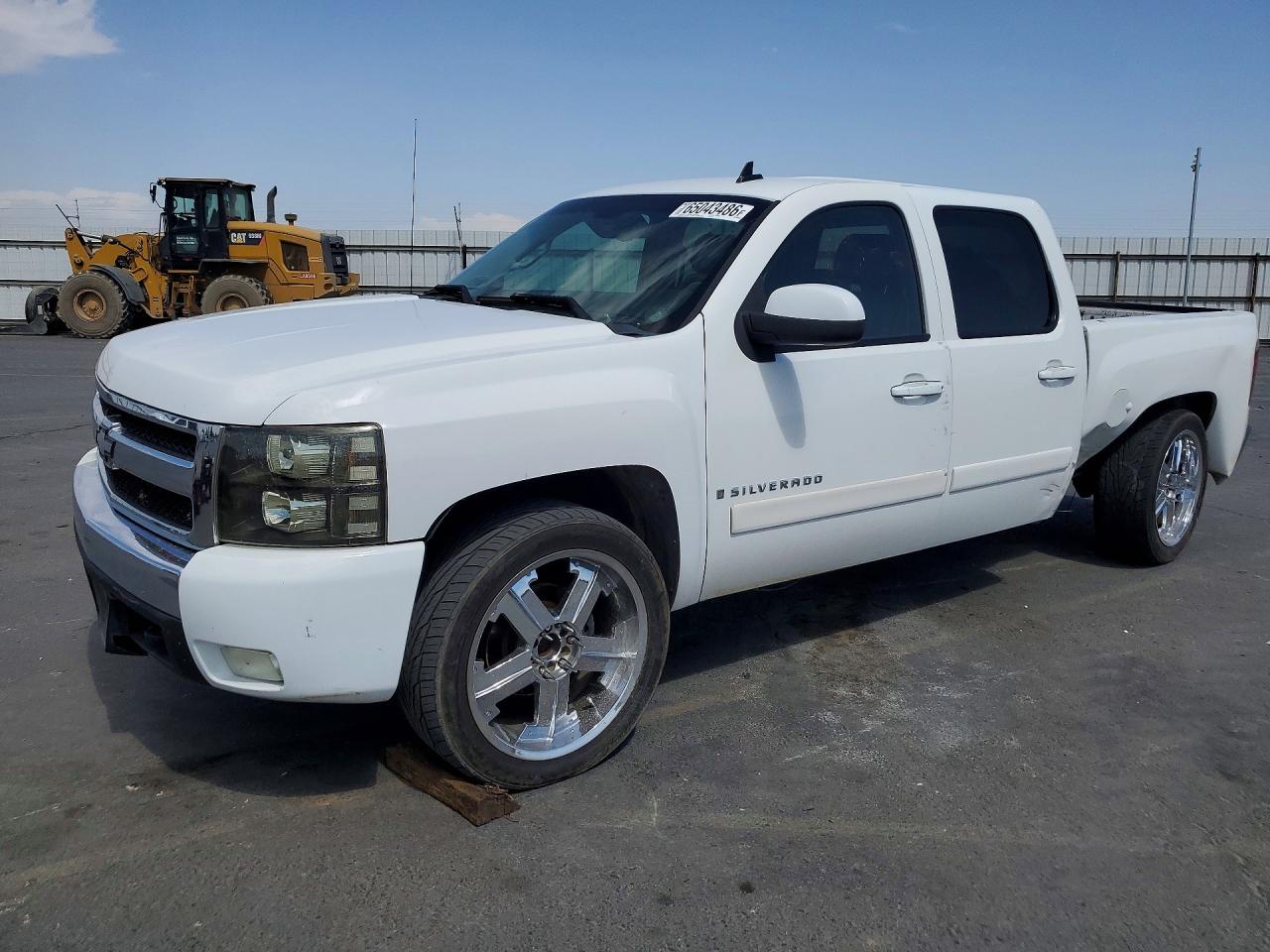 2008 Chevrolet Silverado C1500 White vin: 3GCEC13J98G269077