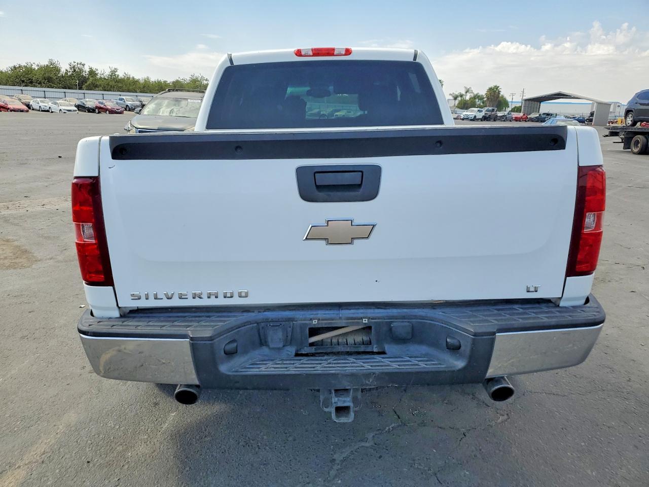 2008 Chevrolet Silverado C1500 White vin: 3GCEC13J98G269077