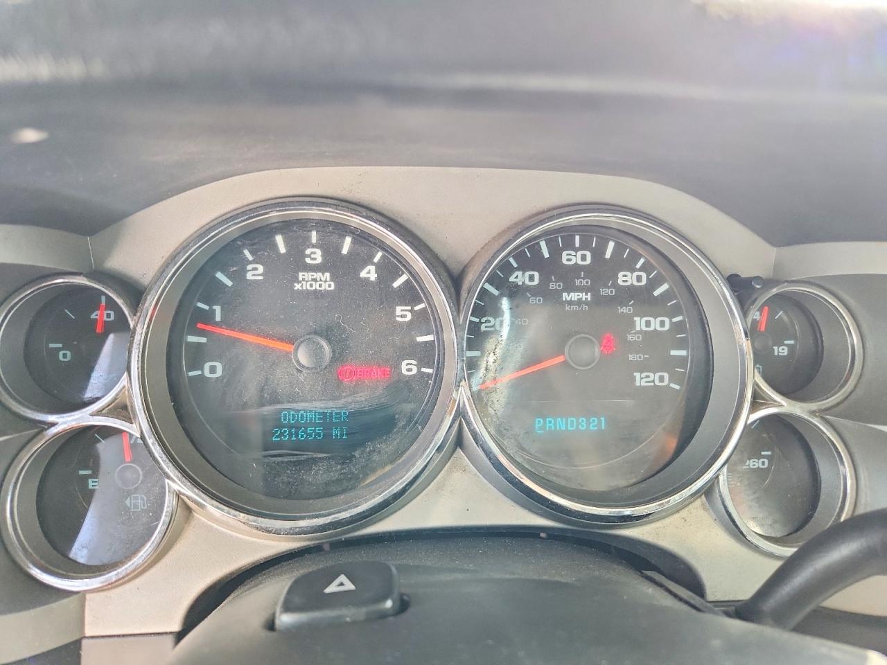2008 Chevrolet Silverado C1500 White vin: 3GCEC13J98G269077