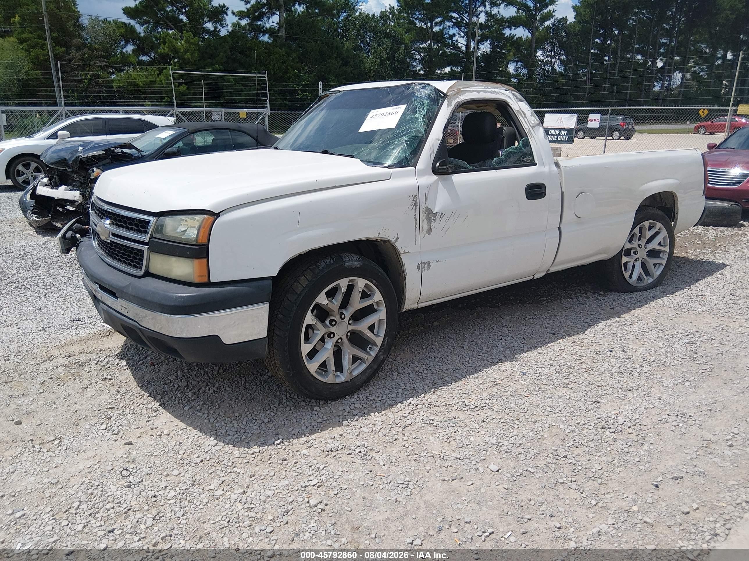 2006 Chevrolet Silverado 1500 Work Truck White vin: 3GCEC14V36G142517