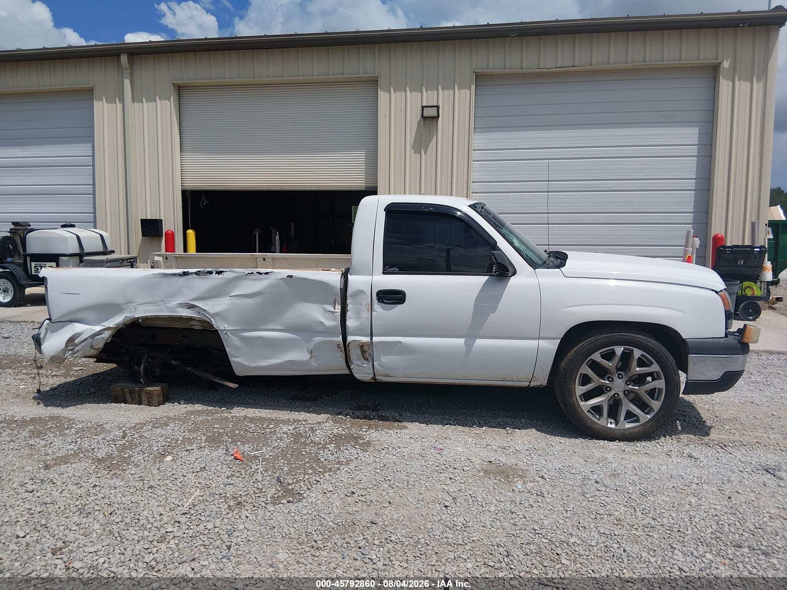 2006 Chevrolet Silverado 1500 Work Truck White vin: 3GCEC14V36G142517