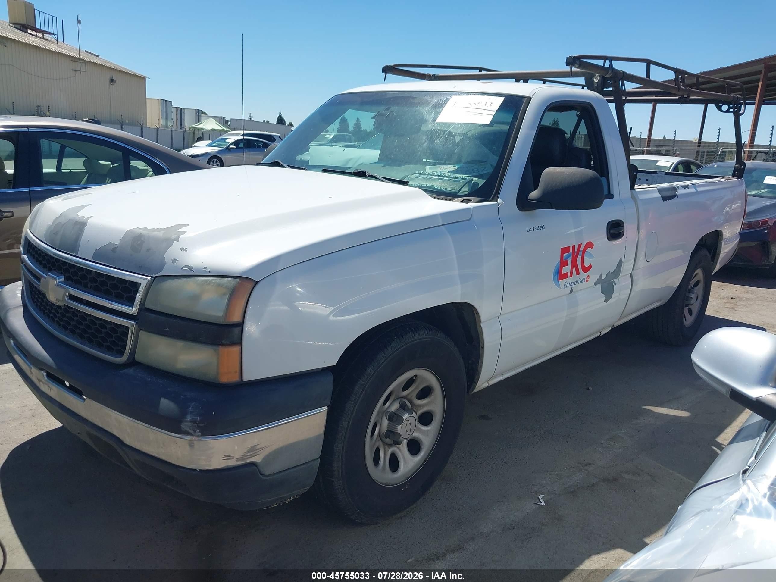 2006 Chevrolet Silverado 1500 Work Truck White vin: 3GCEC14V46G189877