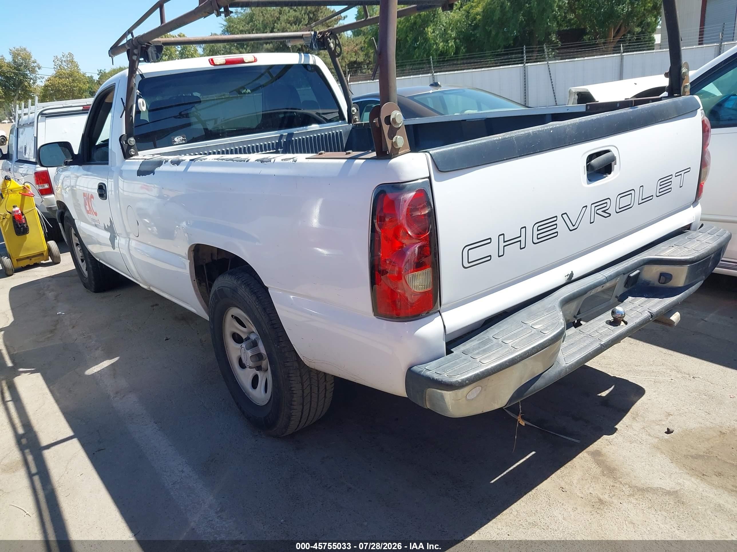 2006 Chevrolet Silverado 1500 Work Truck White vin: 3GCEC14V46G189877