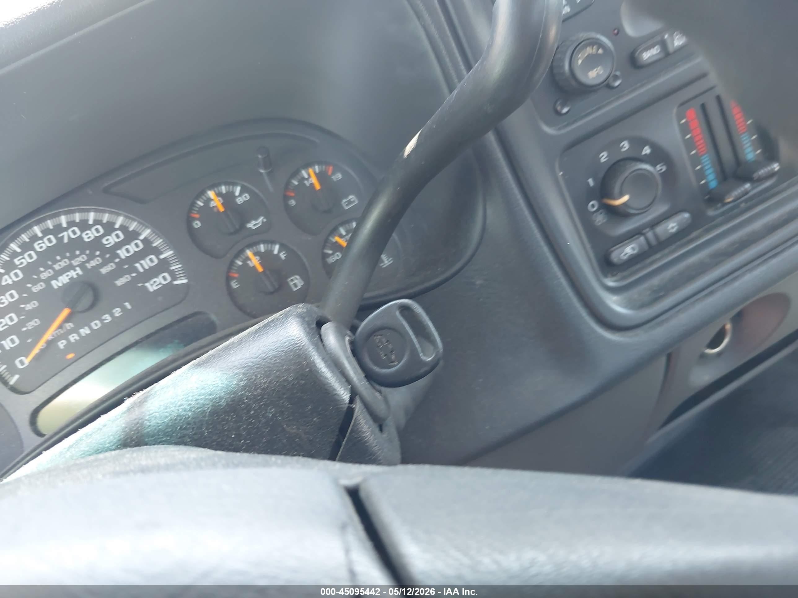 2006 Chevrolet Silverado 1500 Work Truck White vin: 3GCEC14V56G185188