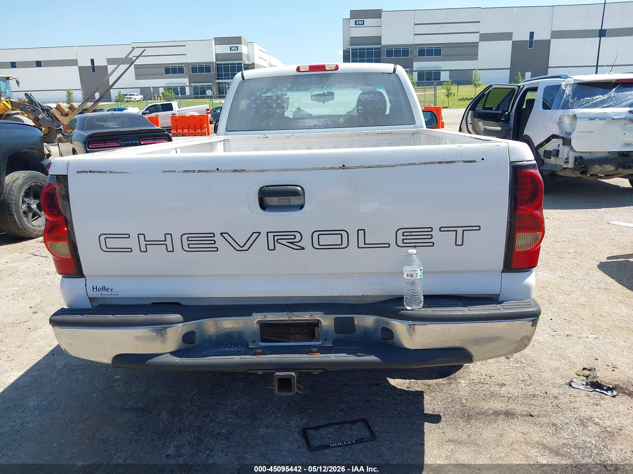 2006 Chevrolet Silverado 1500 Work Truck White vin: 3GCEC14V56G185188