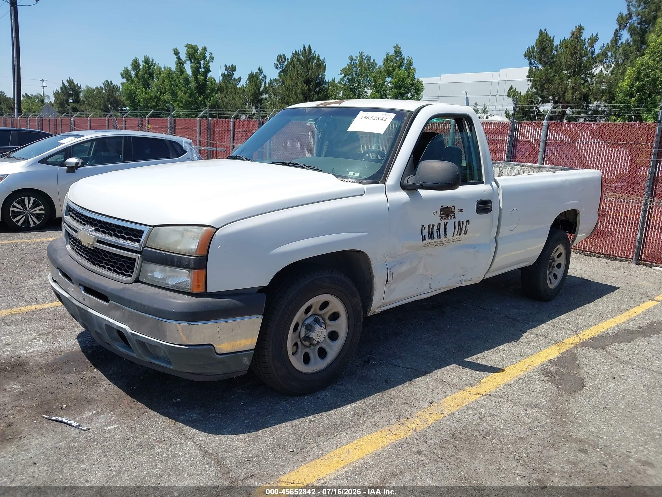 2006 Chevrolet Silverado 1500 Work Truck White vin: 3GCEC14V66G222569