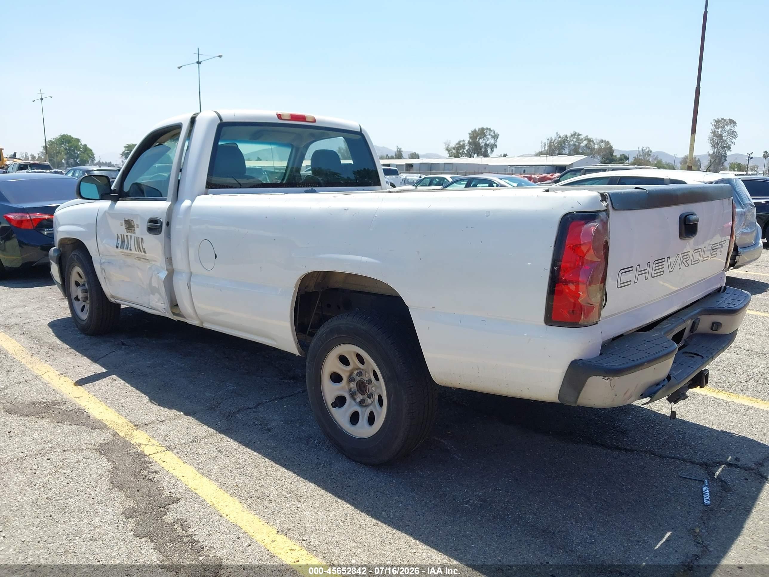 2006 Chevrolet Silverado 1500 Work Truck White vin: 3GCEC14V66G222569