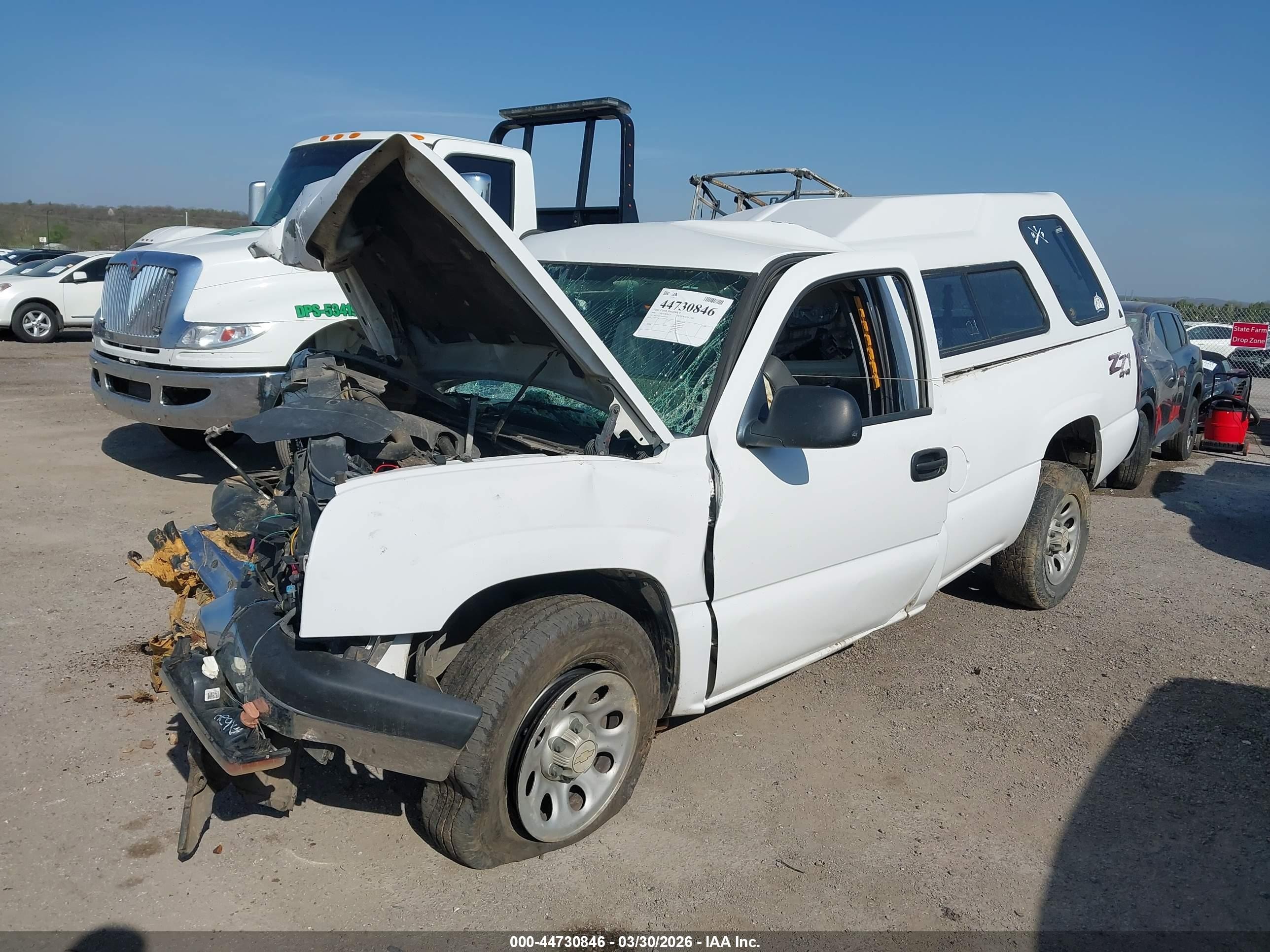 2006 Chevrolet Silverado 1500 Work Truck White vin: 3GCEC14V76G142522