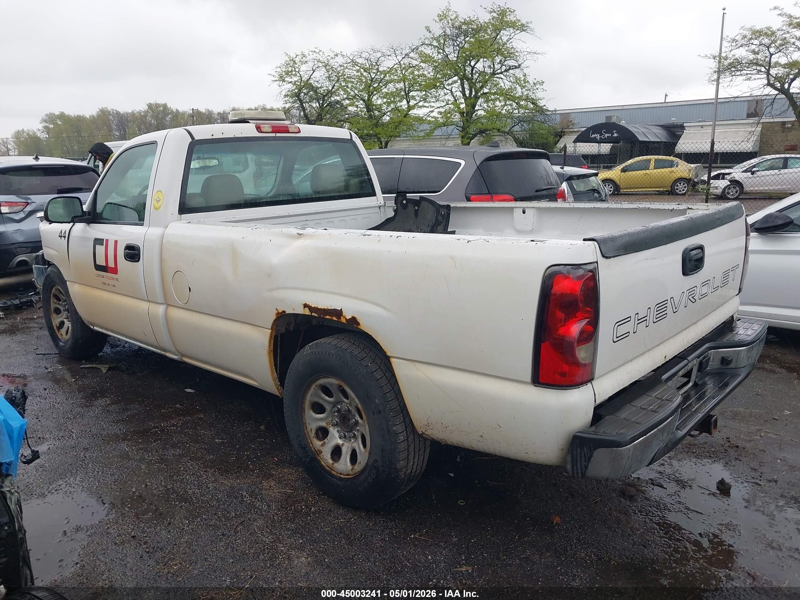 2006 Chevrolet Silverado 1500 Work Truck White vin: 3GCEC14V76G218949