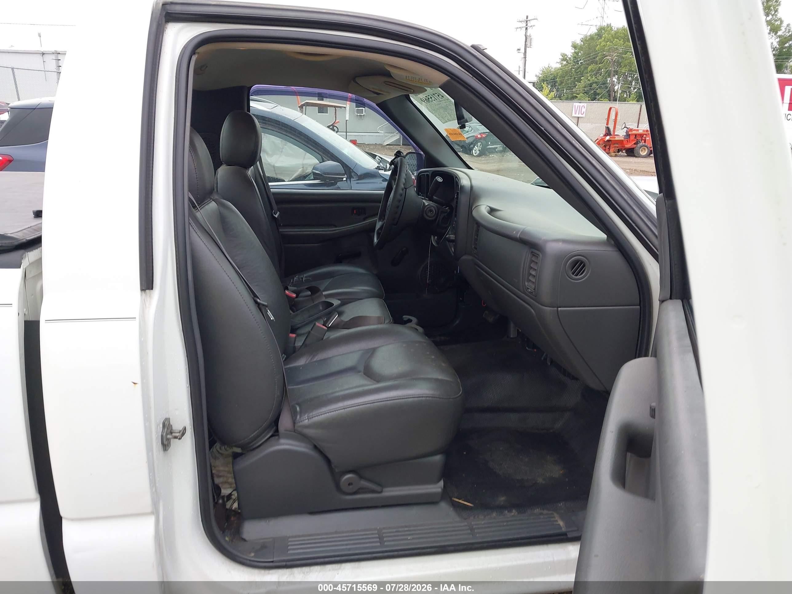 2006 Chevrolet Silverado 1500 Work Truck White vin: 3GCEC14V86G170880