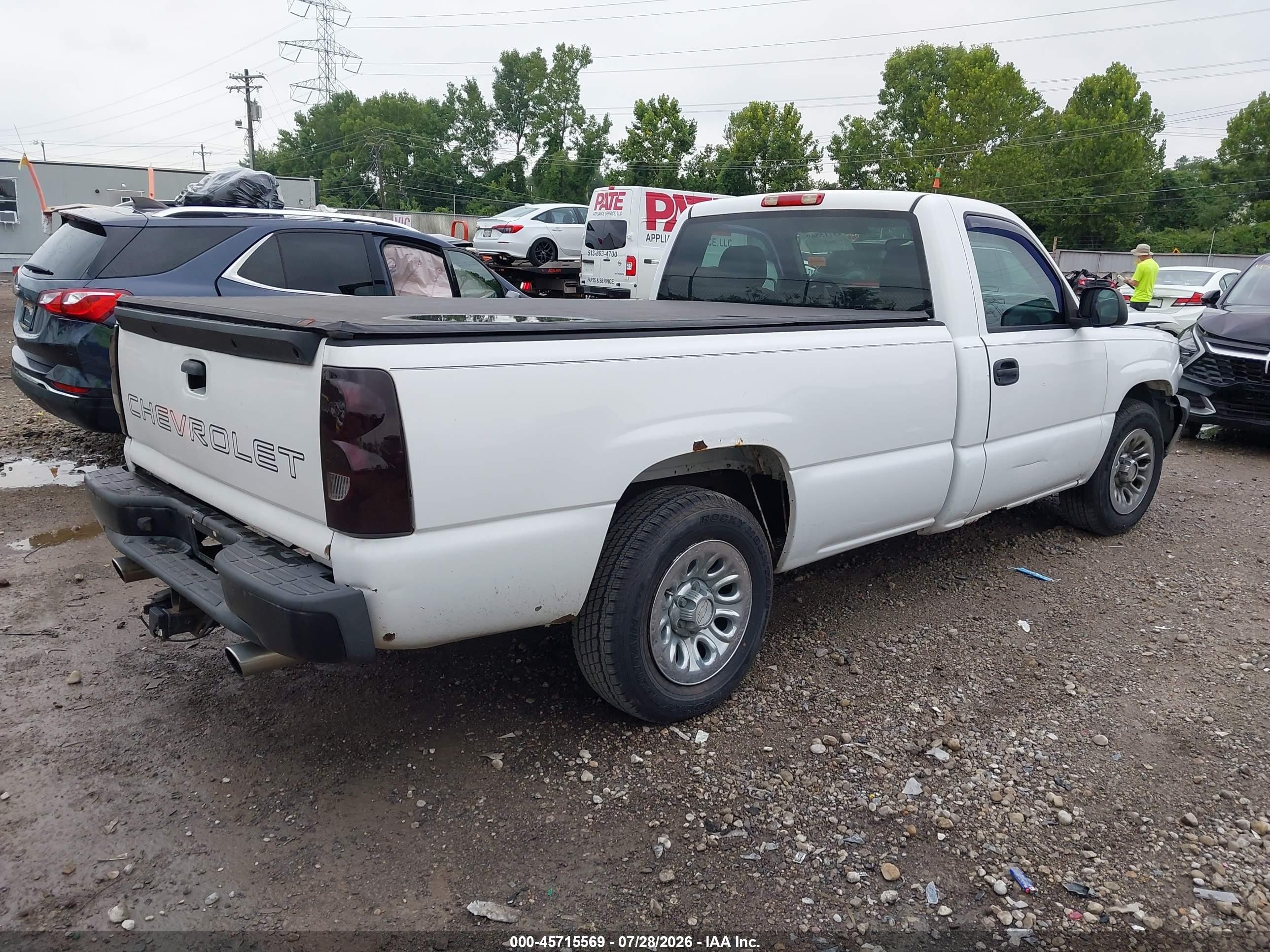2006 Chevrolet Silverado 1500 Work Truck White vin: 3GCEC14V86G170880