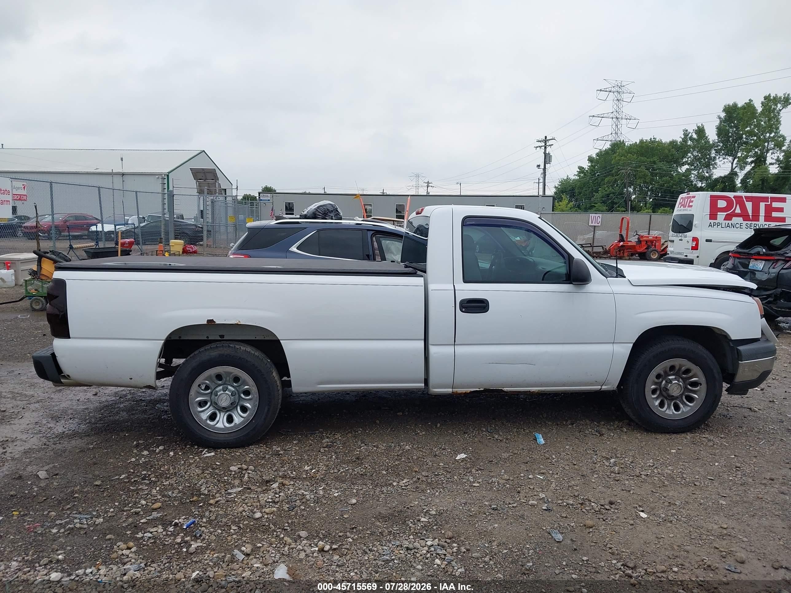 2006 Chevrolet Silverado 1500 Work Truck White vin: 3GCEC14V86G170880