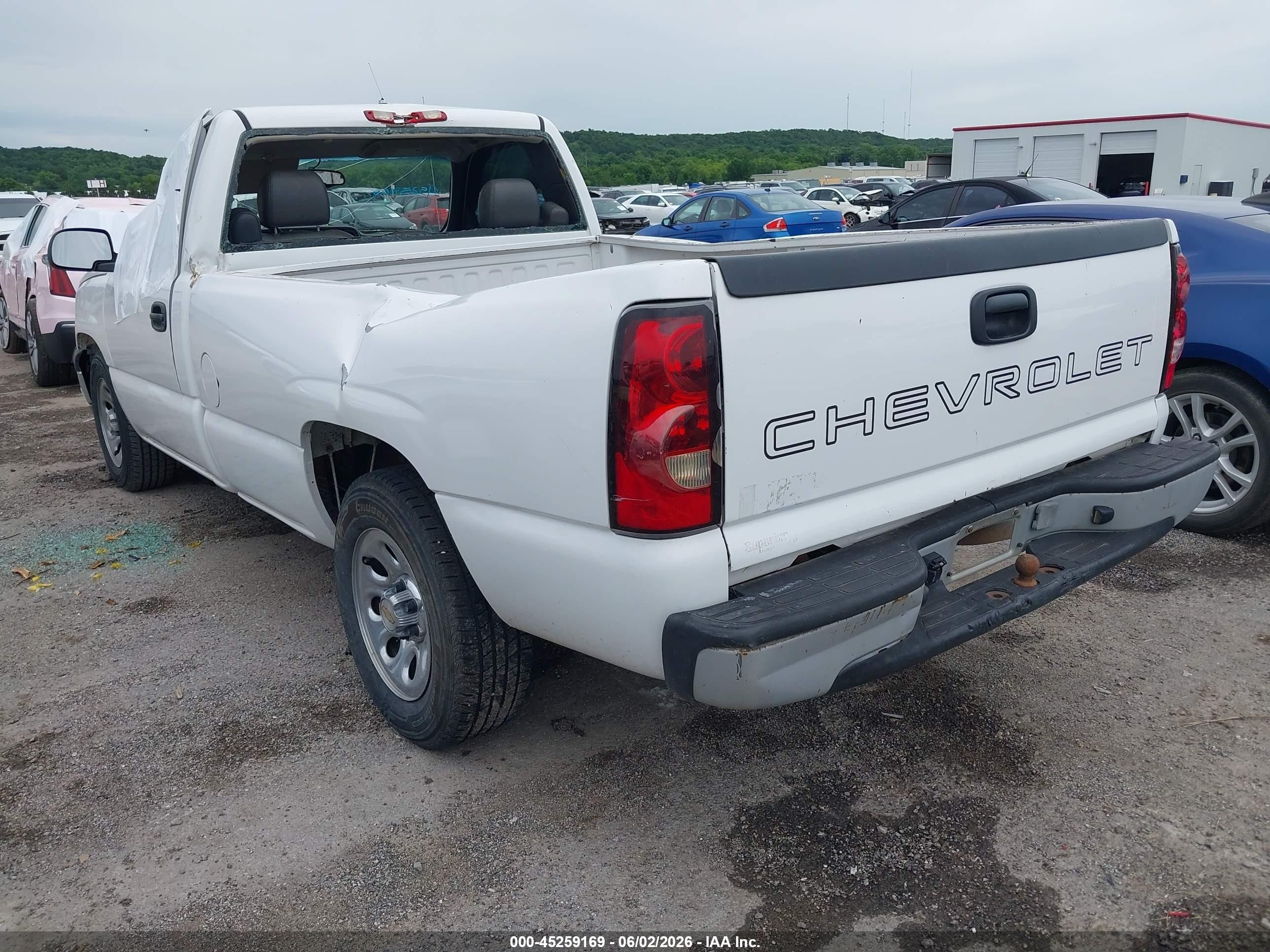 2006 Chevrolet Silverado 1500 Work Truck White vin: 3GCEC14V86G226896