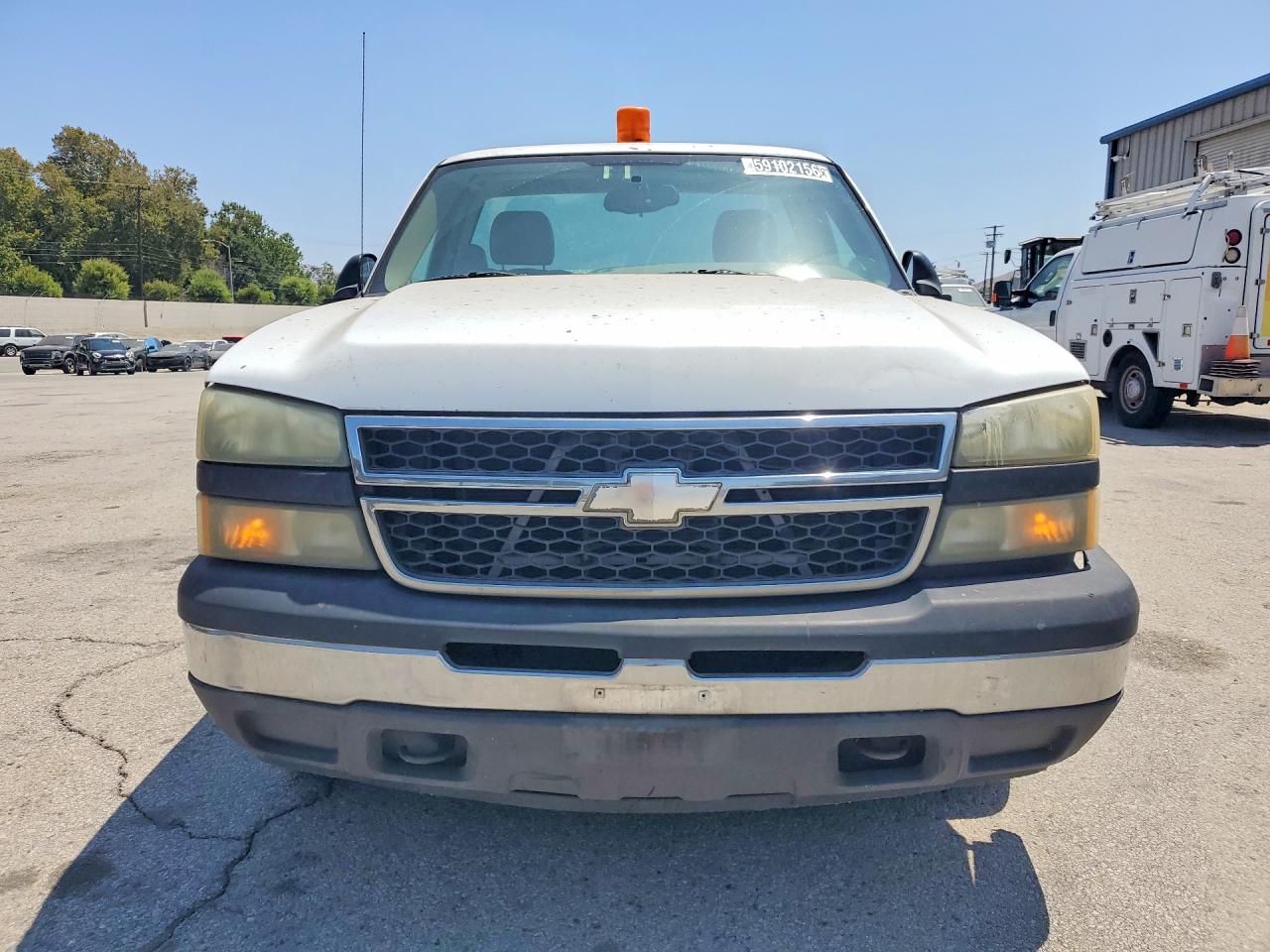2007 Chevrolet Silverado C1500 Classic White vin: 3GCEC14V87G175207