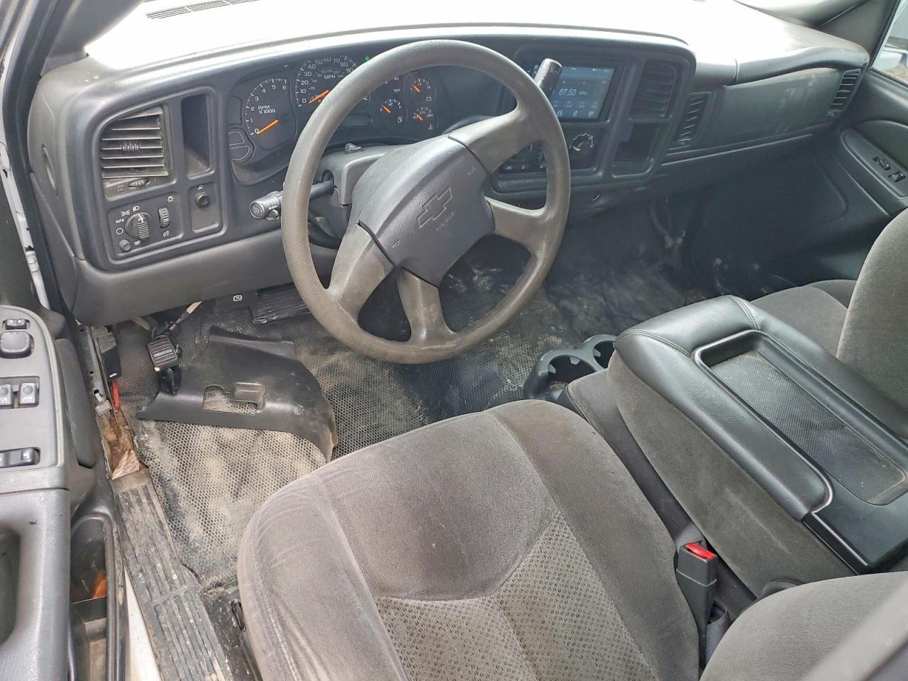 2006 Chevrolet Silverado C1500 White vin: 3GCEC14V96G256585