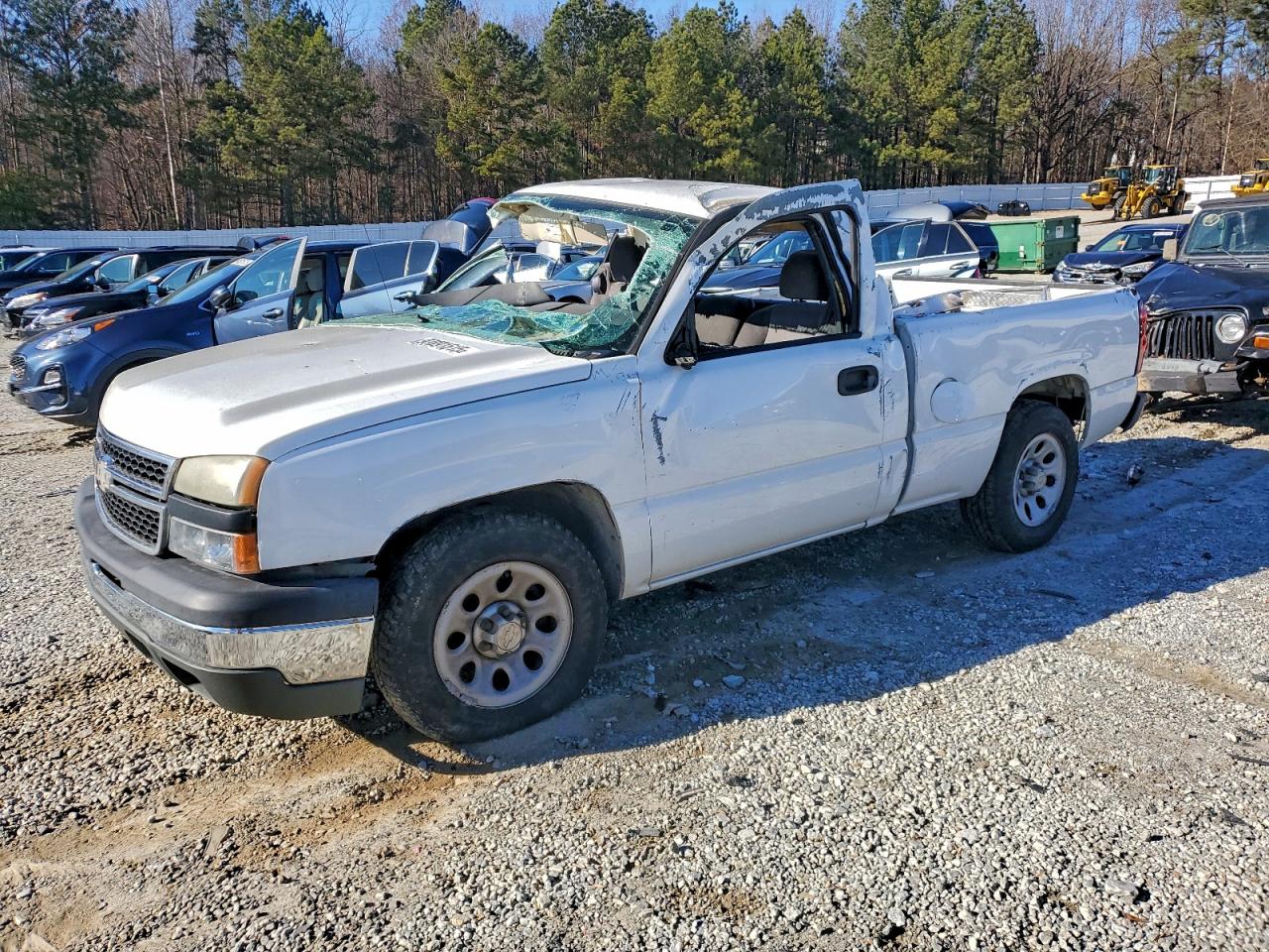 2007 Chevrolet Silverado C1500 Classic White vin: 3GCEC14V97G220297