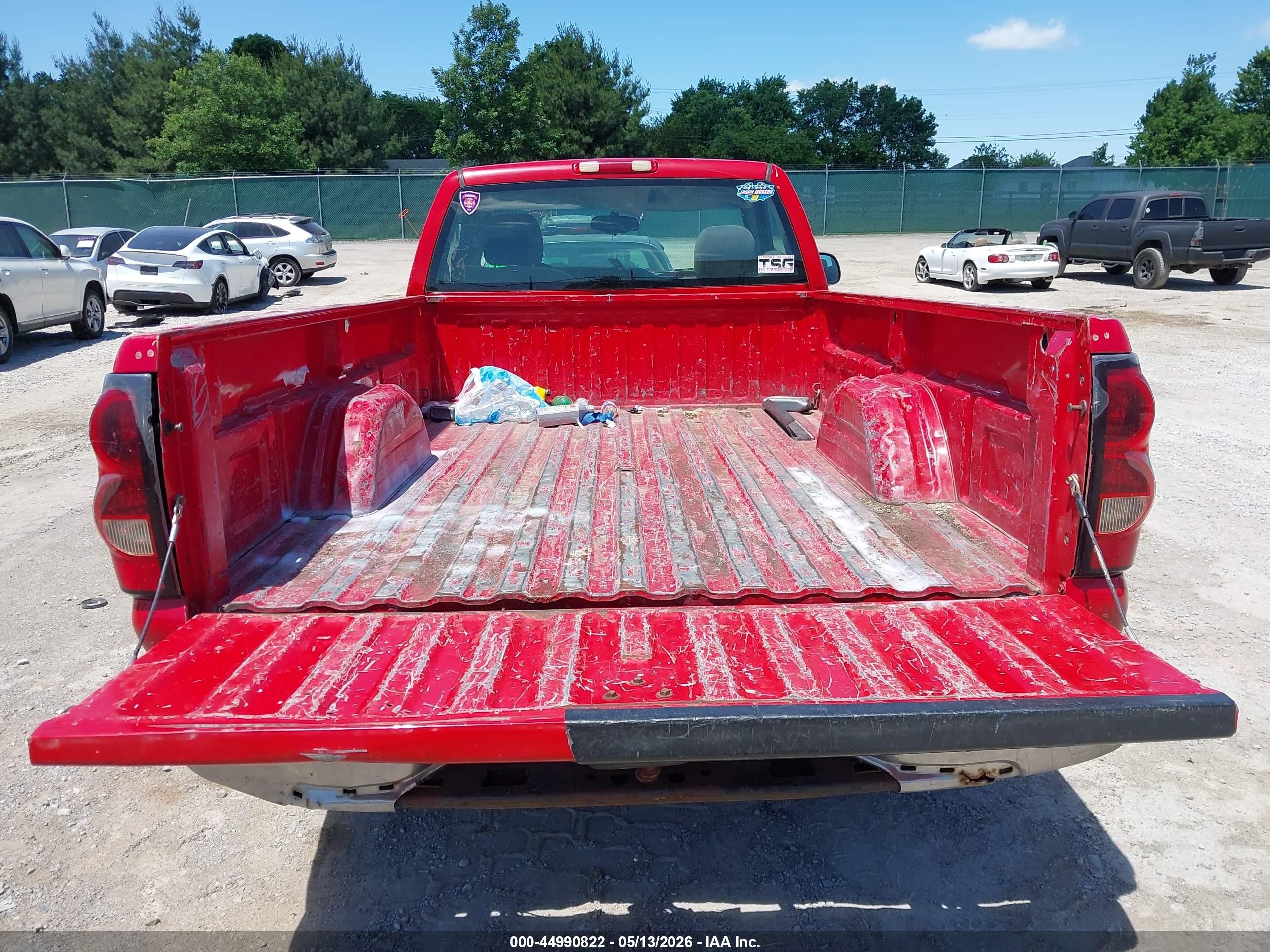 2006 Chevrolet Silverado 1500 Work Truck Red vin: 3GCEC14X06G186511