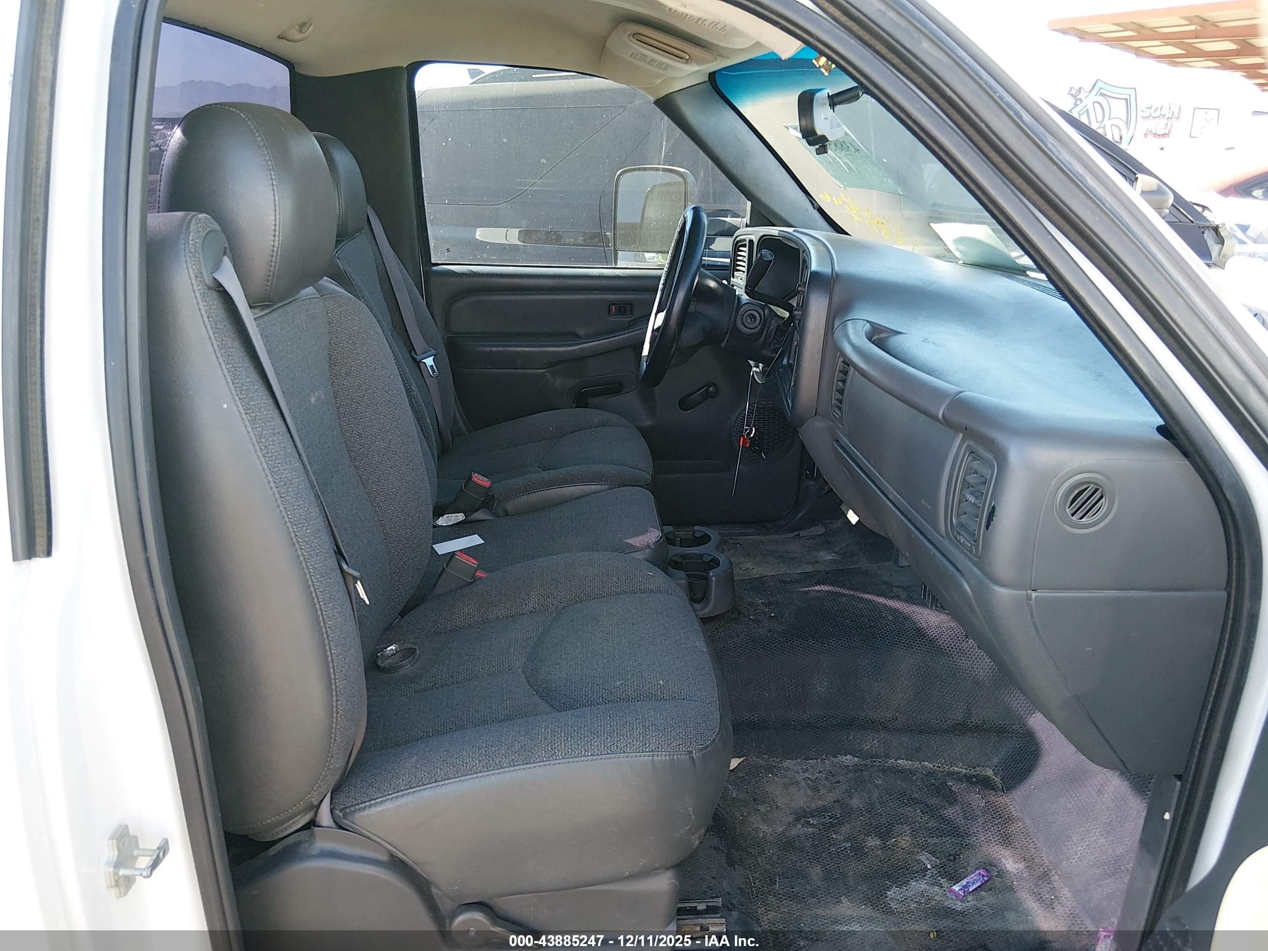 2006 Chevrolet Silverado 1500 Work Truck White vin: 3GCEC14X16G148074