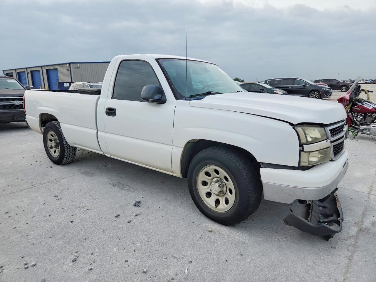2007 Chevrolet Silverado C1500 Classic White vin: 3GCEC14X27G151373