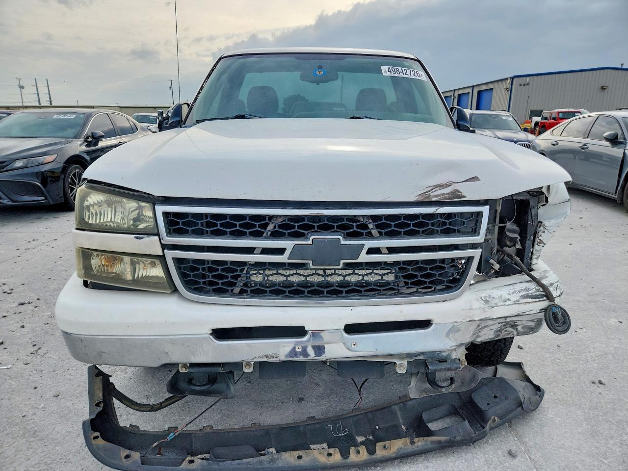 2007 Chevrolet Silverado C1500 Classic White vin: 3GCEC14X27G151373