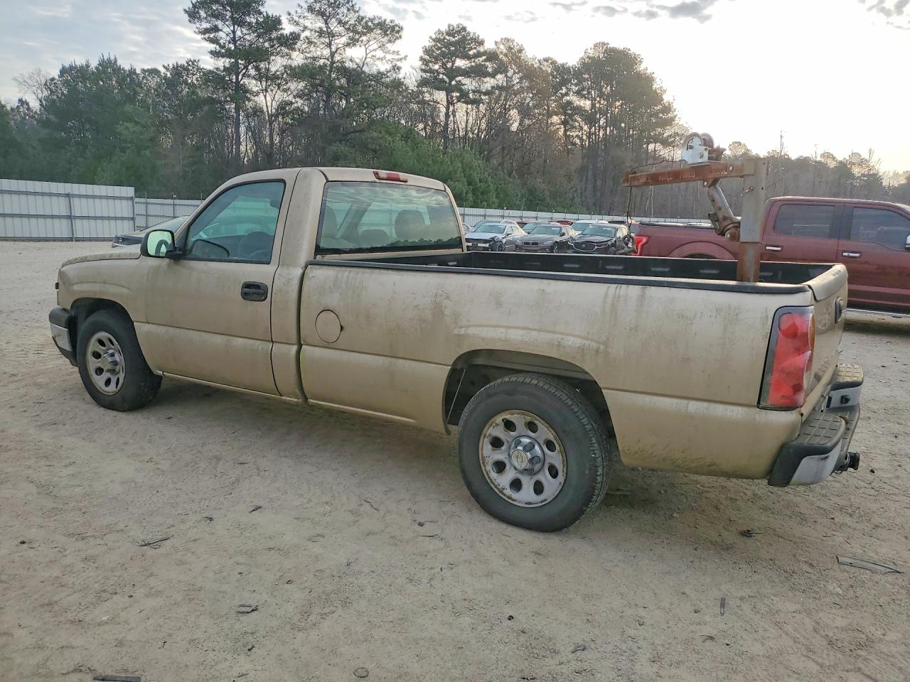 2006 Chevrolet Silverado C1500 Gold vin: 3GCEC14X36G160145