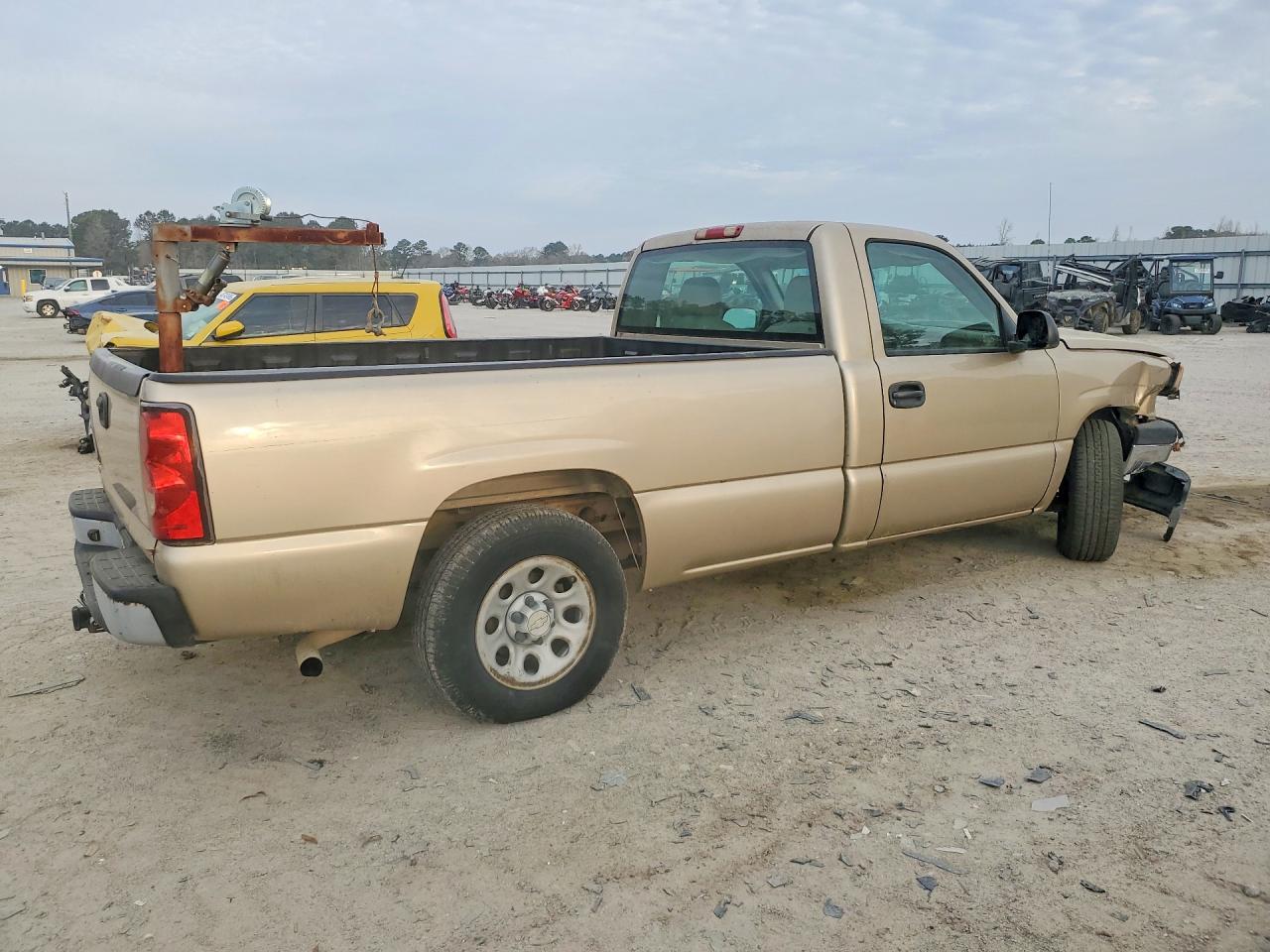 2006 Chevrolet Silverado C1500 Gold vin: 3GCEC14X36G160145