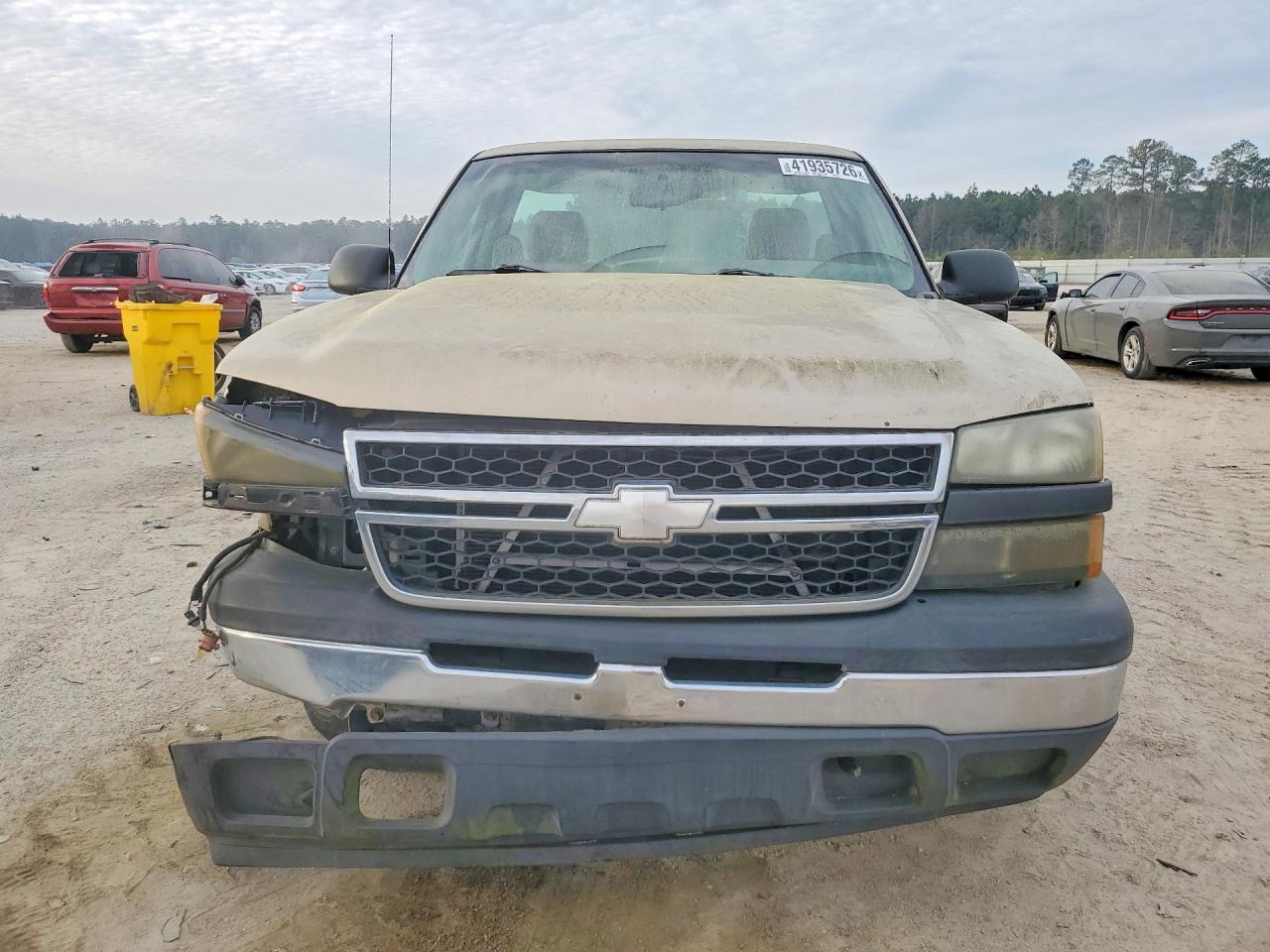 2006 Chevrolet Silverado C1500 Gold vin: 3GCEC14X36G160145