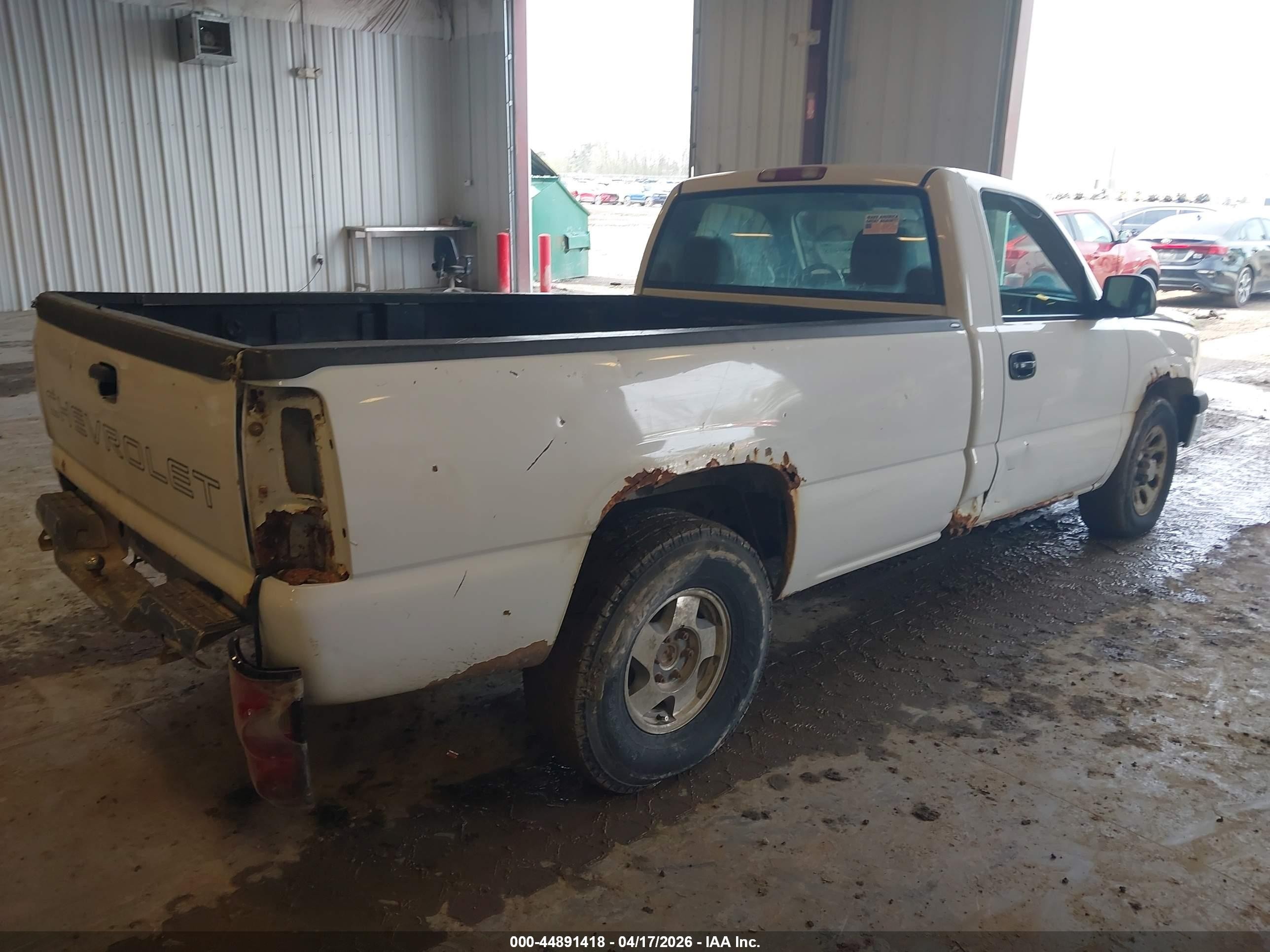 2006 Chevrolet Silverado 1500 Work Truck White vin: 3GCEC14X46G155567