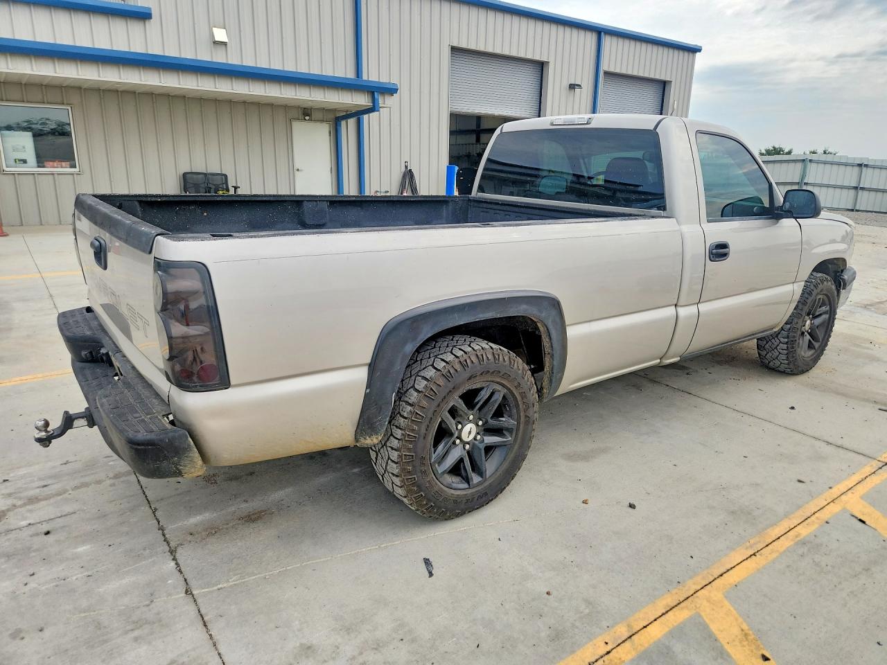 2006 Chevrolet Silverado C1500 Tan vin: 3GCEC14X46G170893