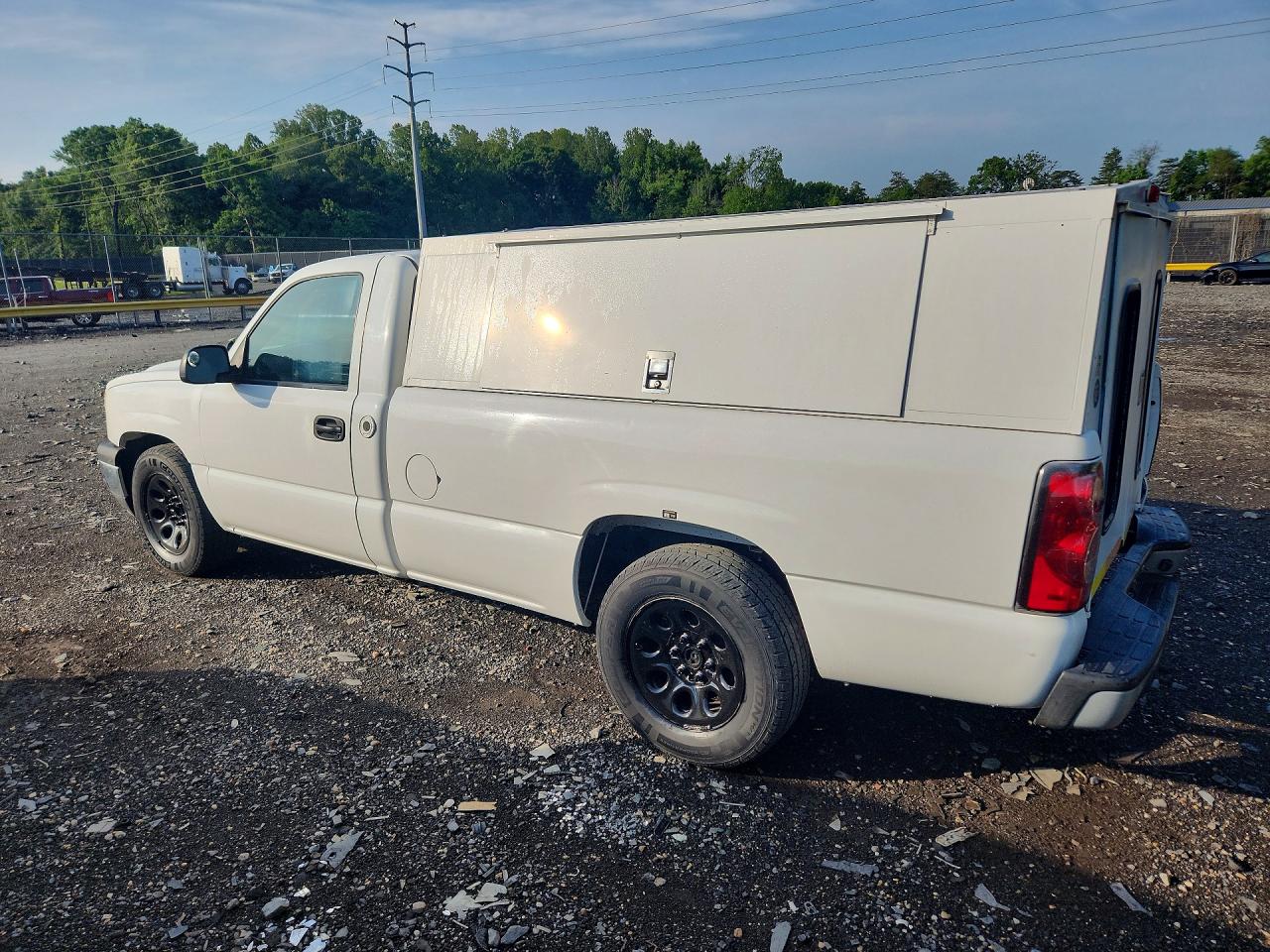 2007 Chevrolet Silverado C1500 Classic Белый vin: 3GCEC14X47G146207