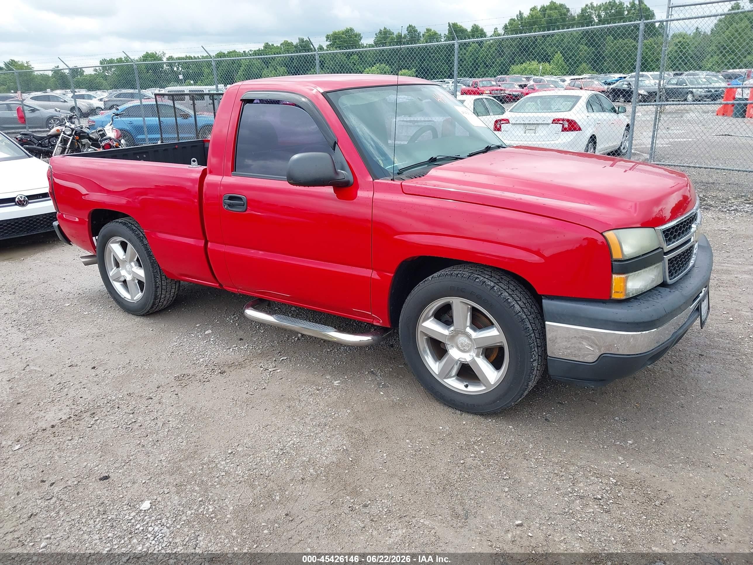 2007 Chevrolet Silverado 1500 Classic Work Truck Red vin: 3GCEC14X47G193804