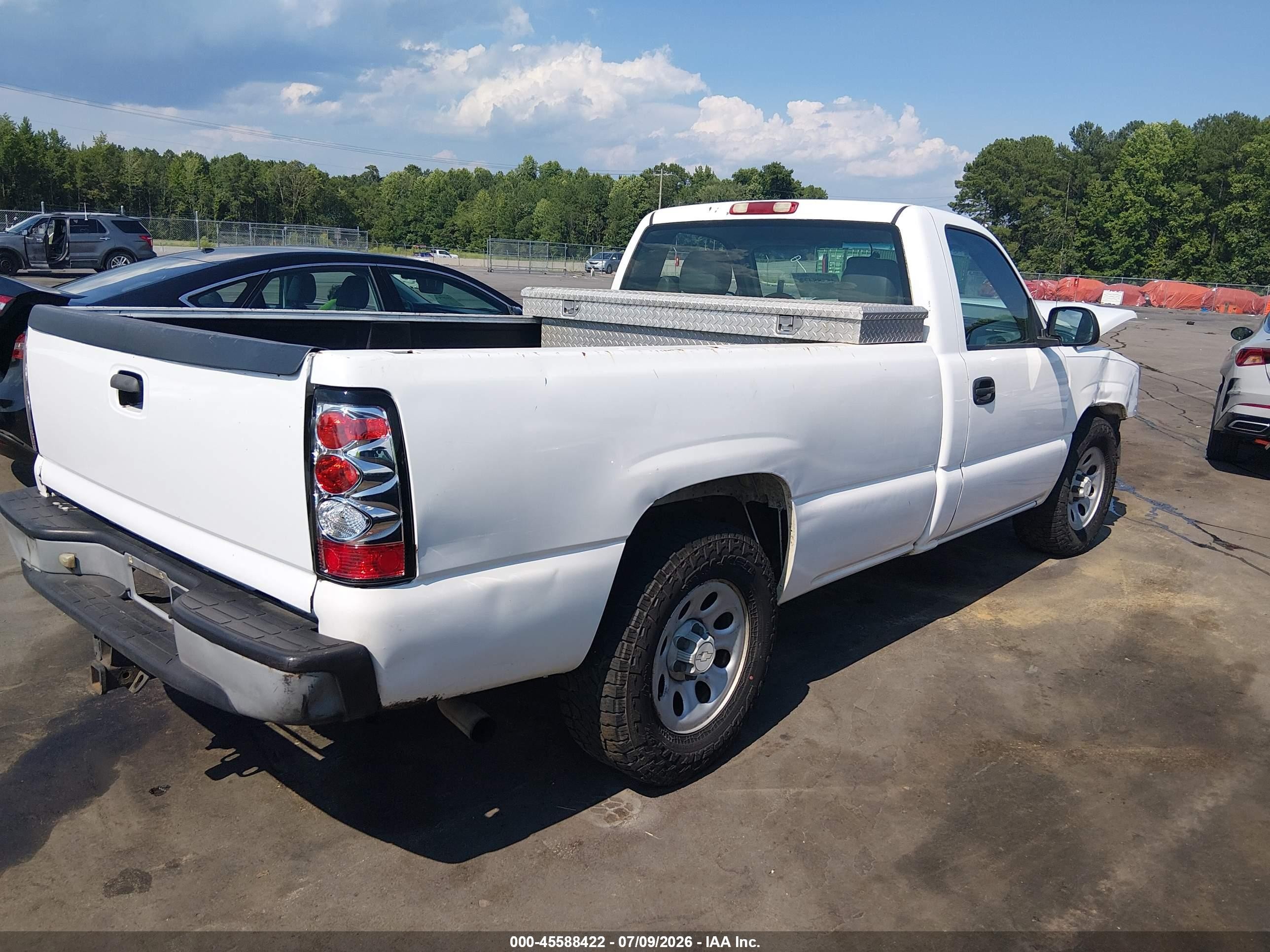 2006 Chevrolet Silverado 1500 Work Truck White vin: 3GCEC14X56G147834