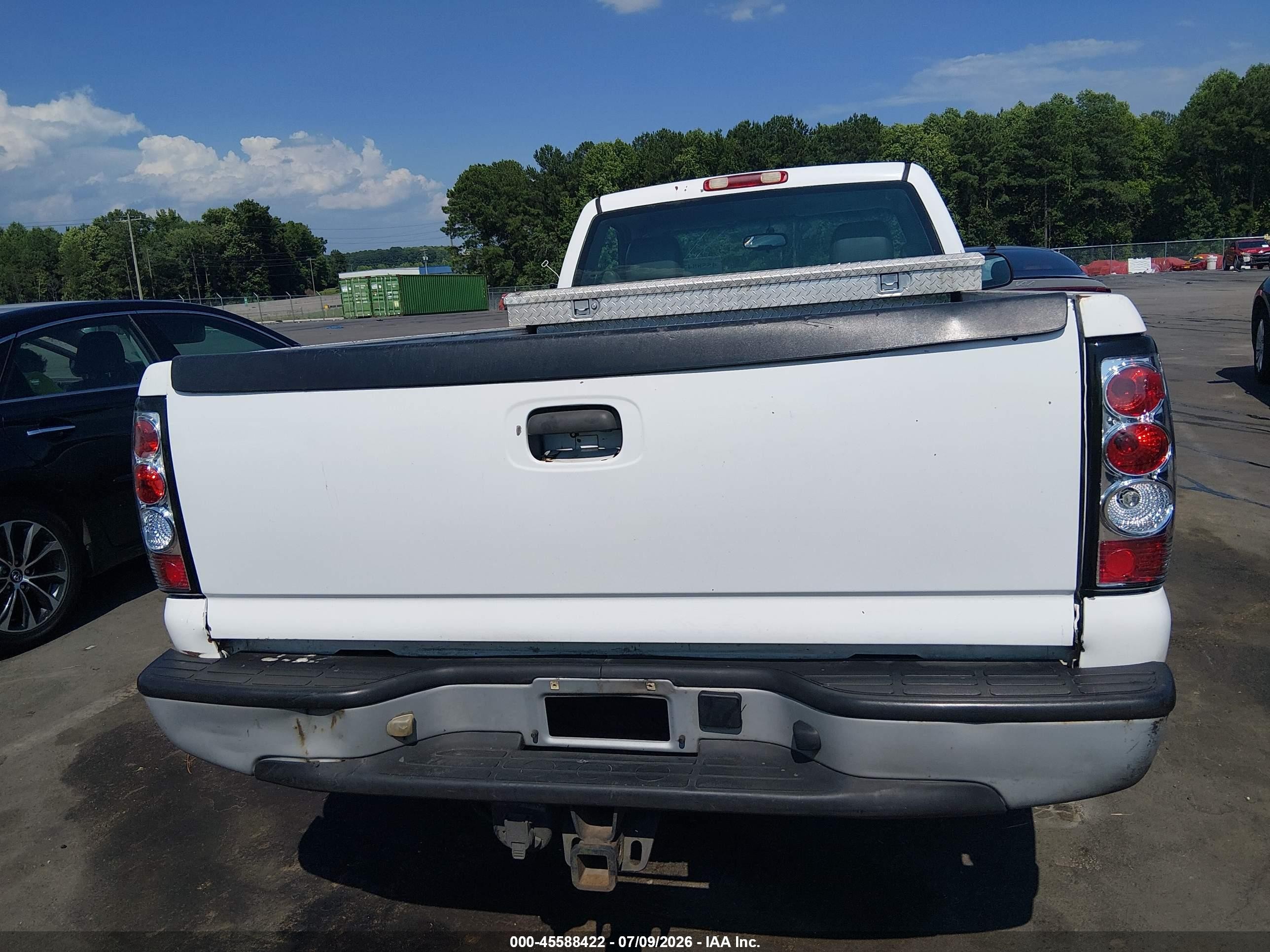 2006 Chevrolet Silverado 1500 Work Truck White vin: 3GCEC14X56G147834