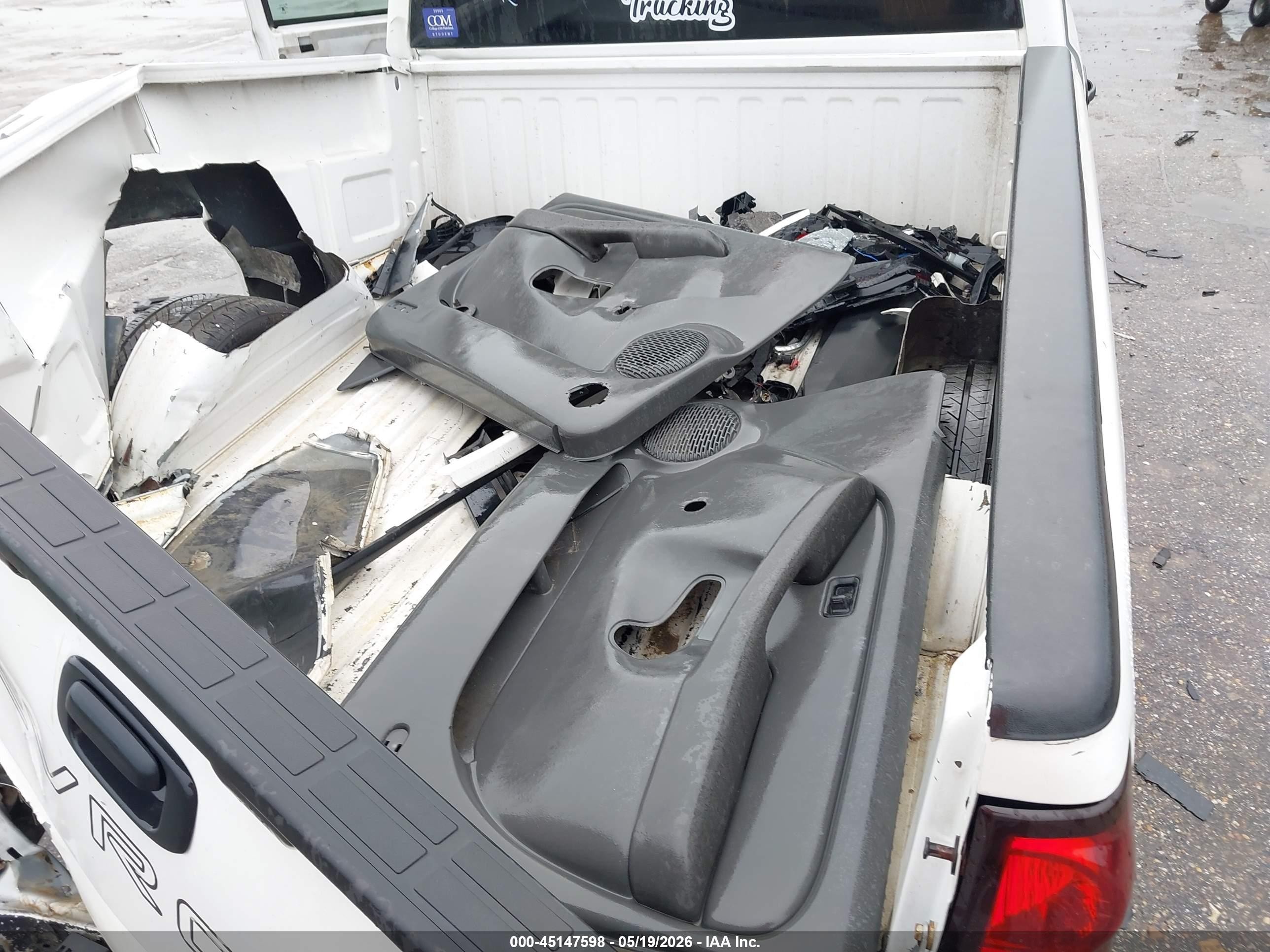 2006 Chevrolet Silverado 1500 Work Truck White vin: 3GCEC14X56G221222