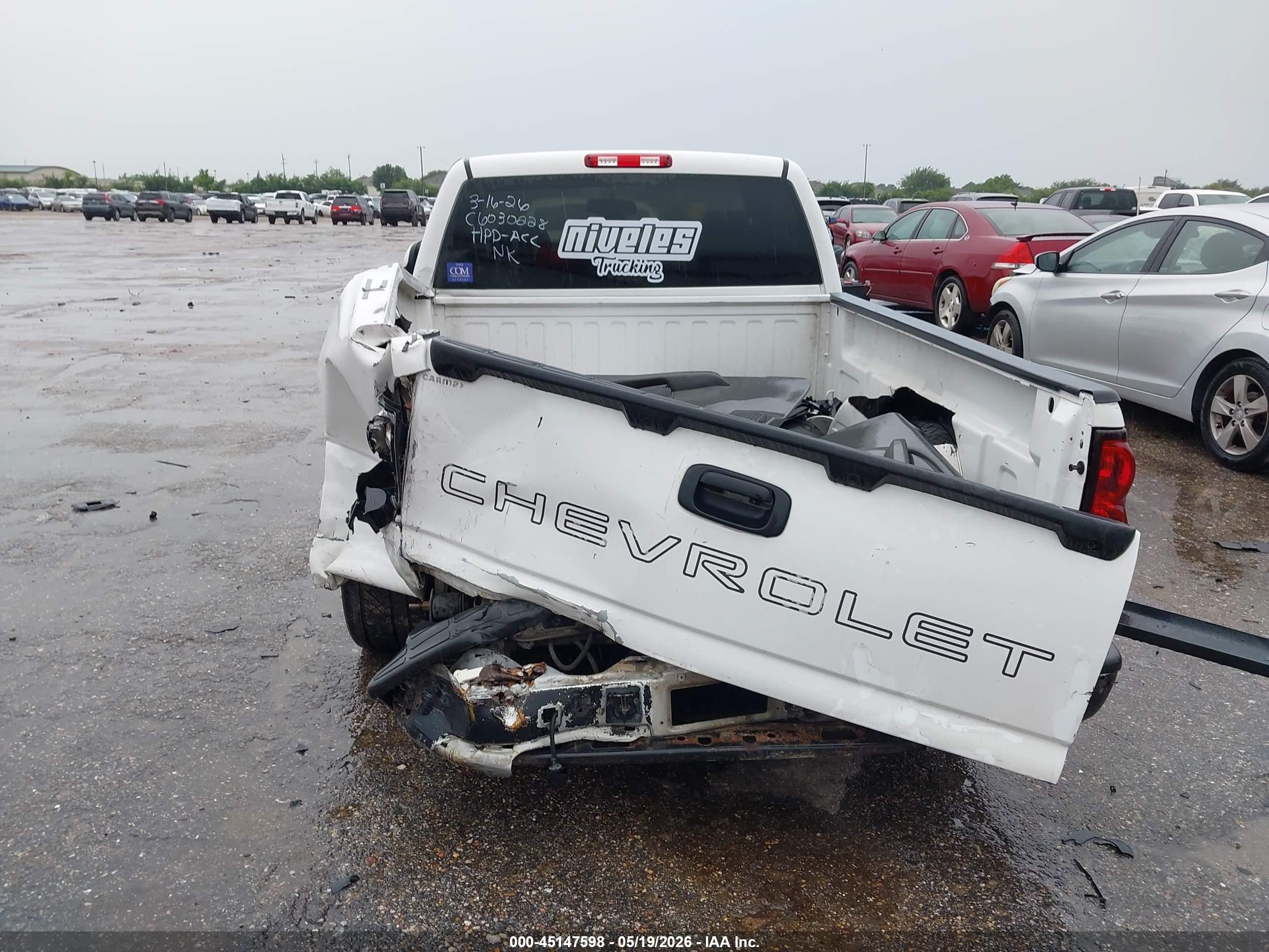 2006 Chevrolet Silverado 1500 Work Truck White vin: 3GCEC14X56G221222