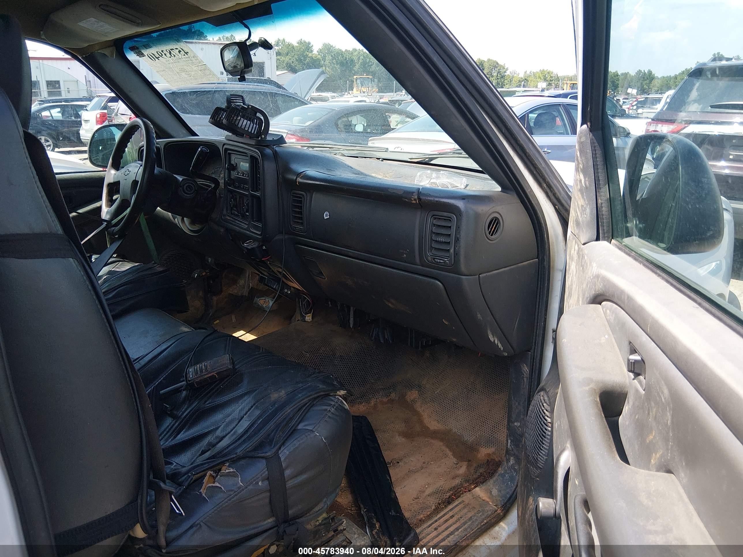 2006 Chevrolet Silverado 1500 Work Truck White vin: 3GCEC14X56G238389