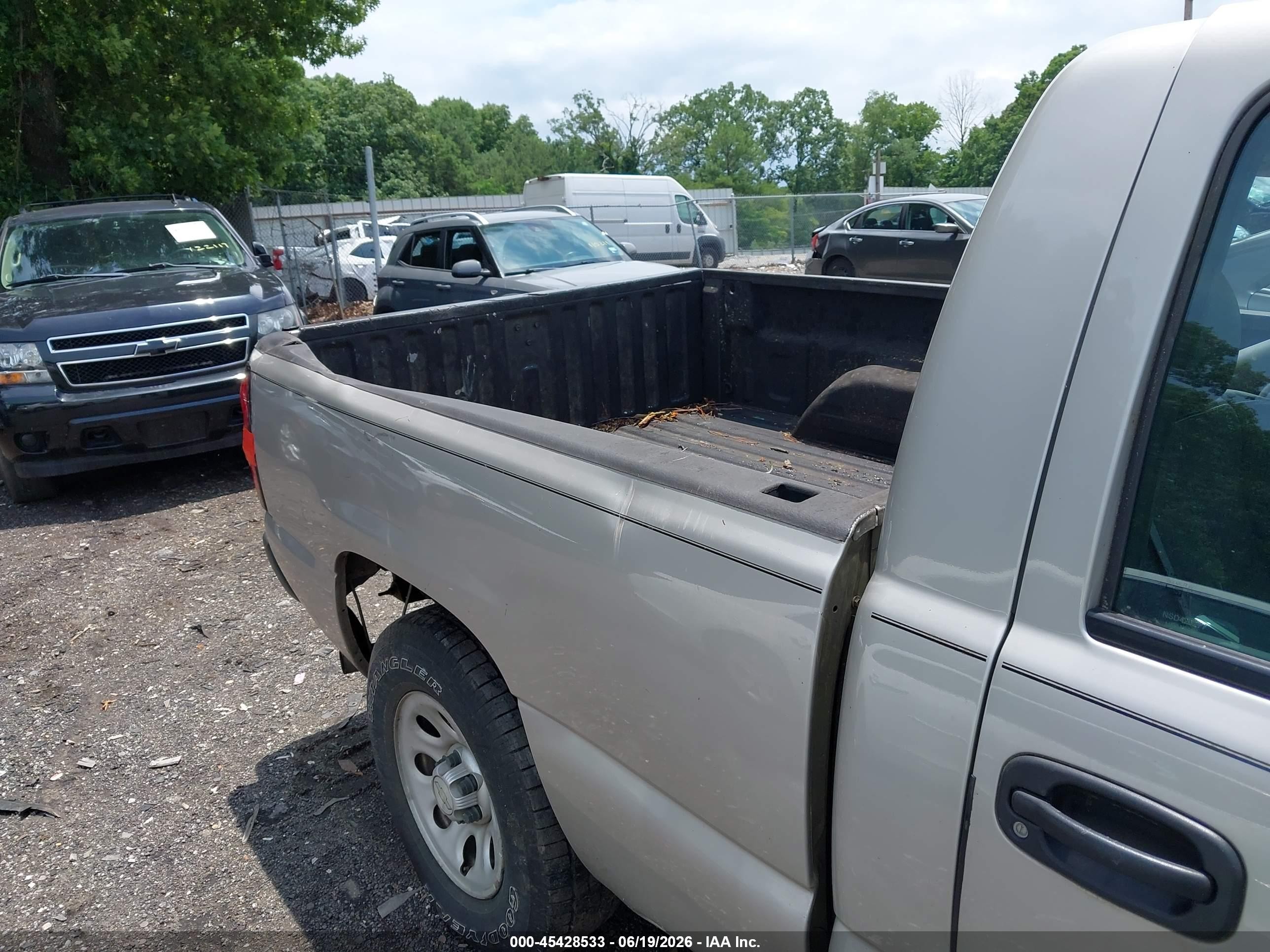2006 Chevrolet Silverado 1500 Work Truck Tan vin: 3GCEC14X66G177005
