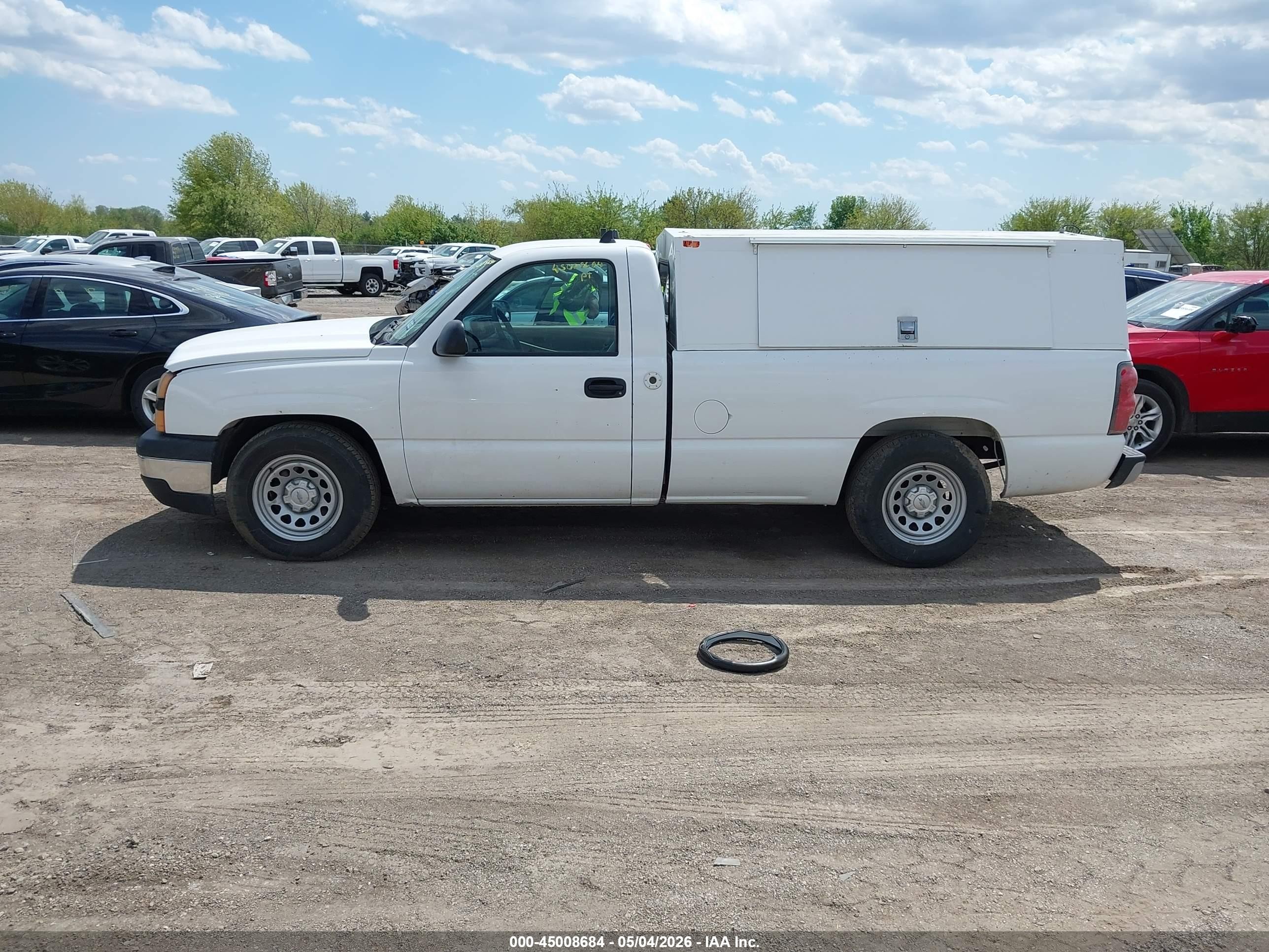2006 Chevrolet Silverado 1500 Work Truck Белый vin: 3GCEC14X66G252379